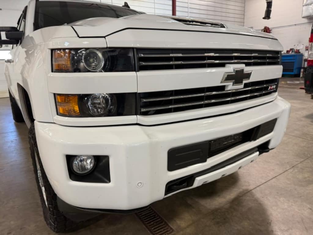 Used 2019 Chevrolet Silverado 2500HD LTZ Crew Cab 4x4 PICKUP