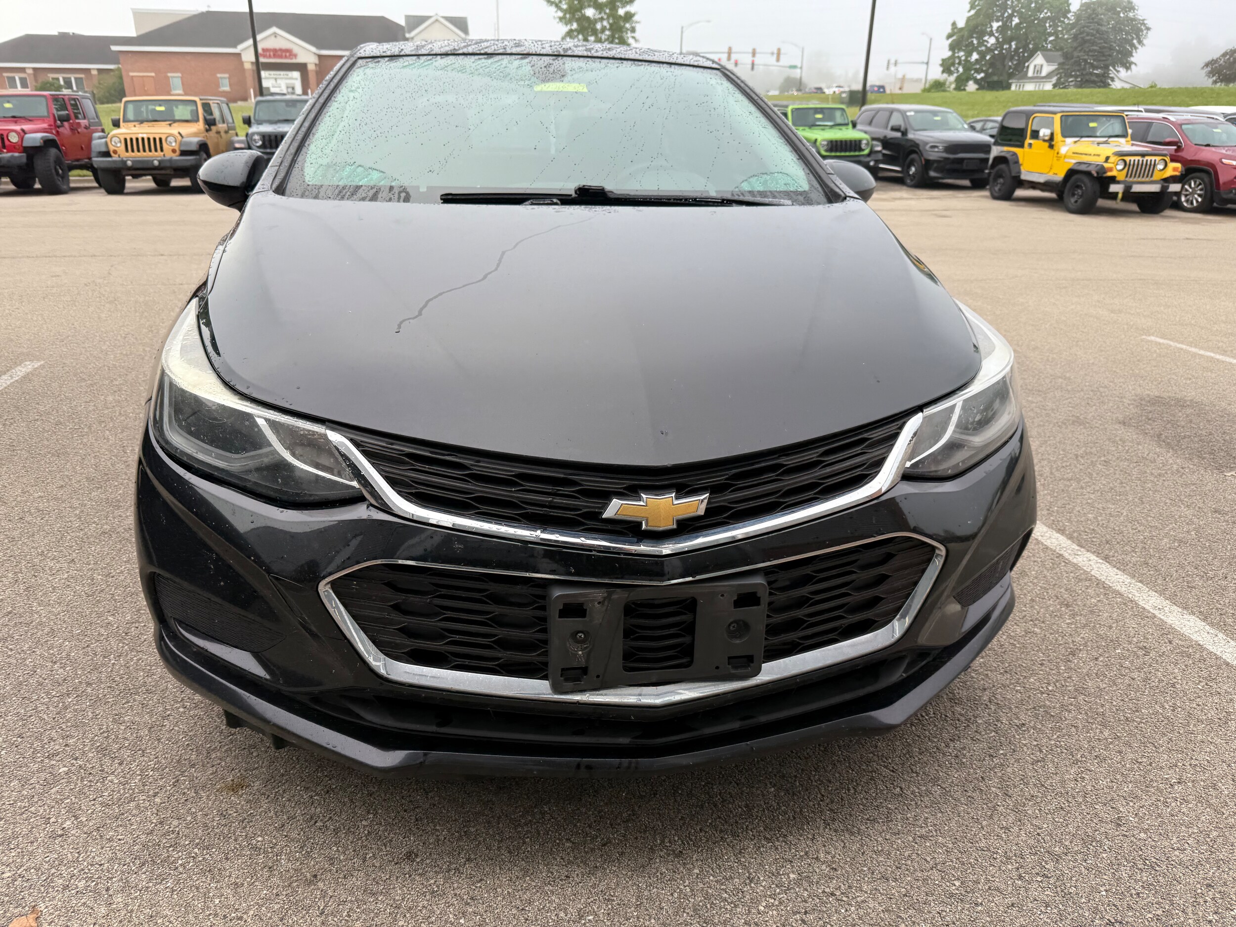 2016 Chevrolet Cruze LT photo 2