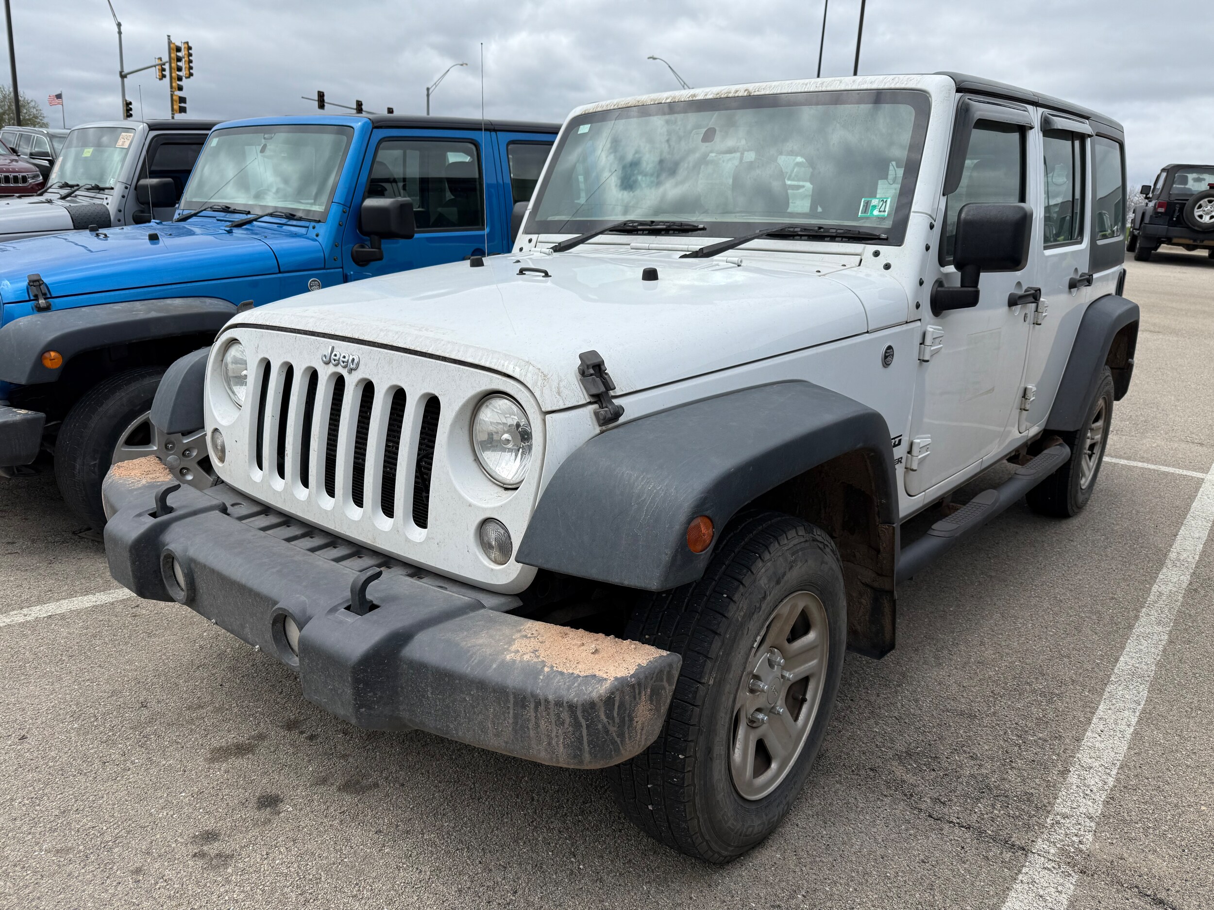 2016 Jeep Wrangler Unlimited Sport photo 3