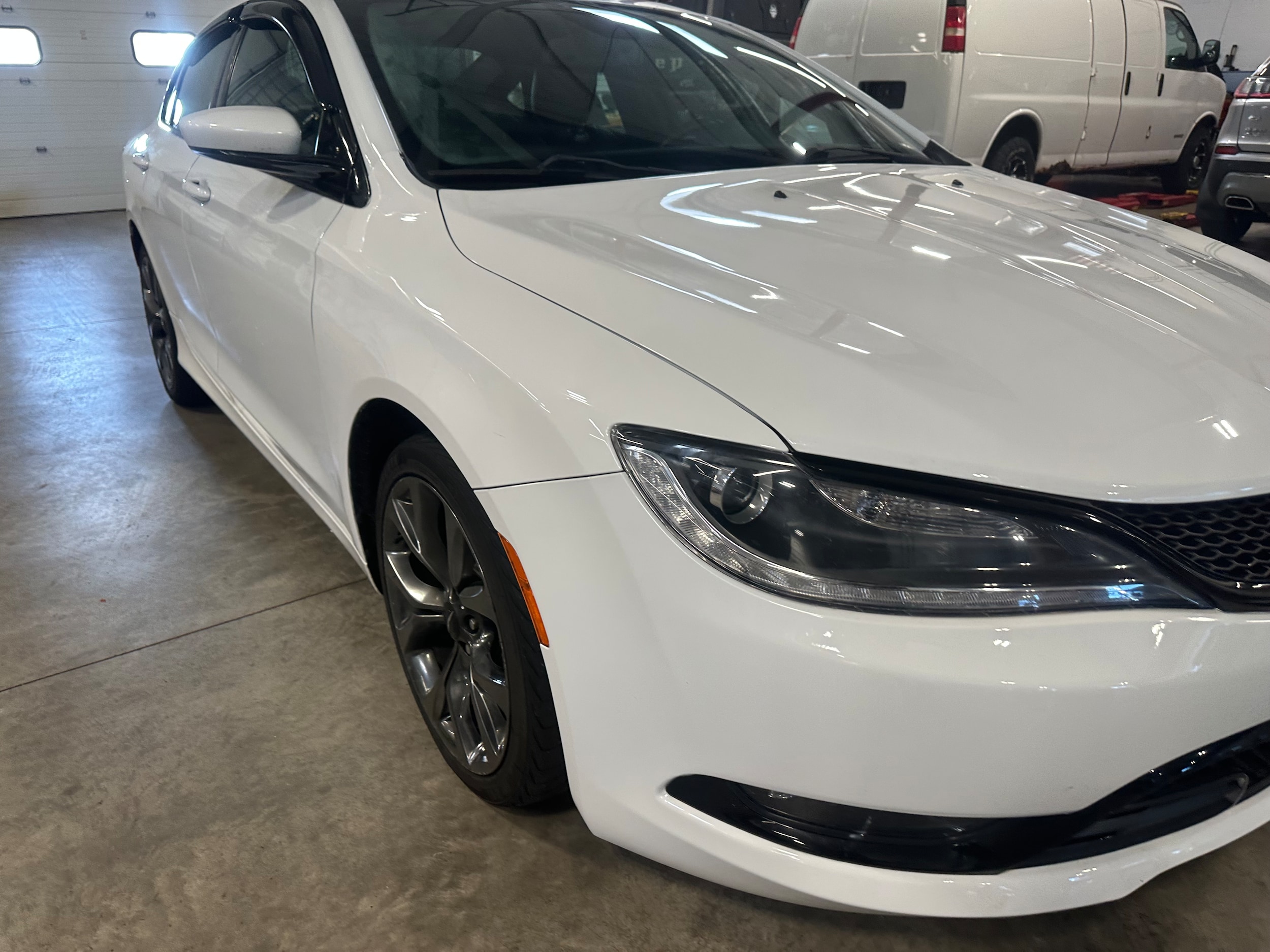 Used 2015 Chrysler 200 S with VIN 1C3CCCBG2FN506509 for sale in Galena, IL
