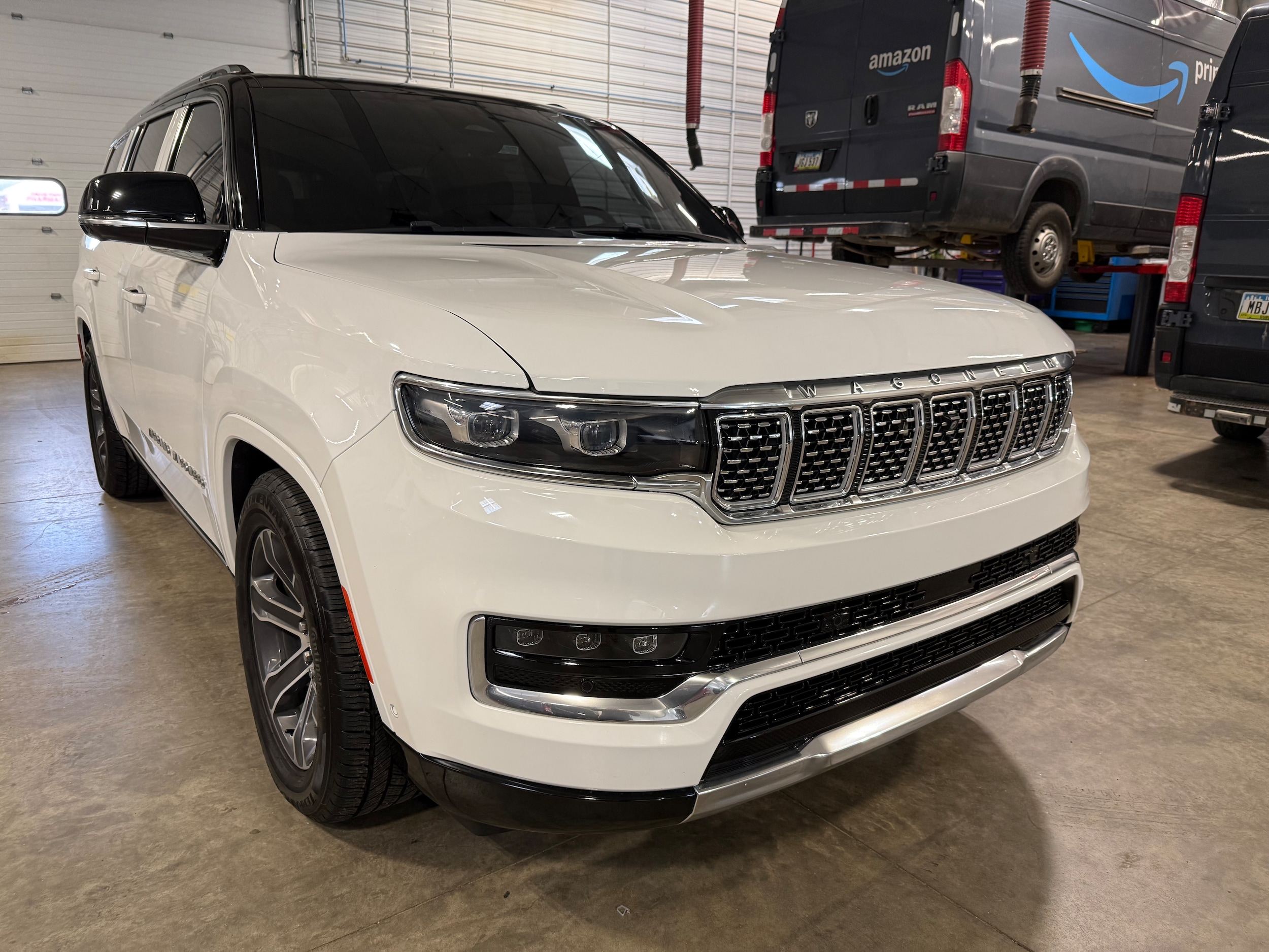 2023 Jeep Grand Wagoneer