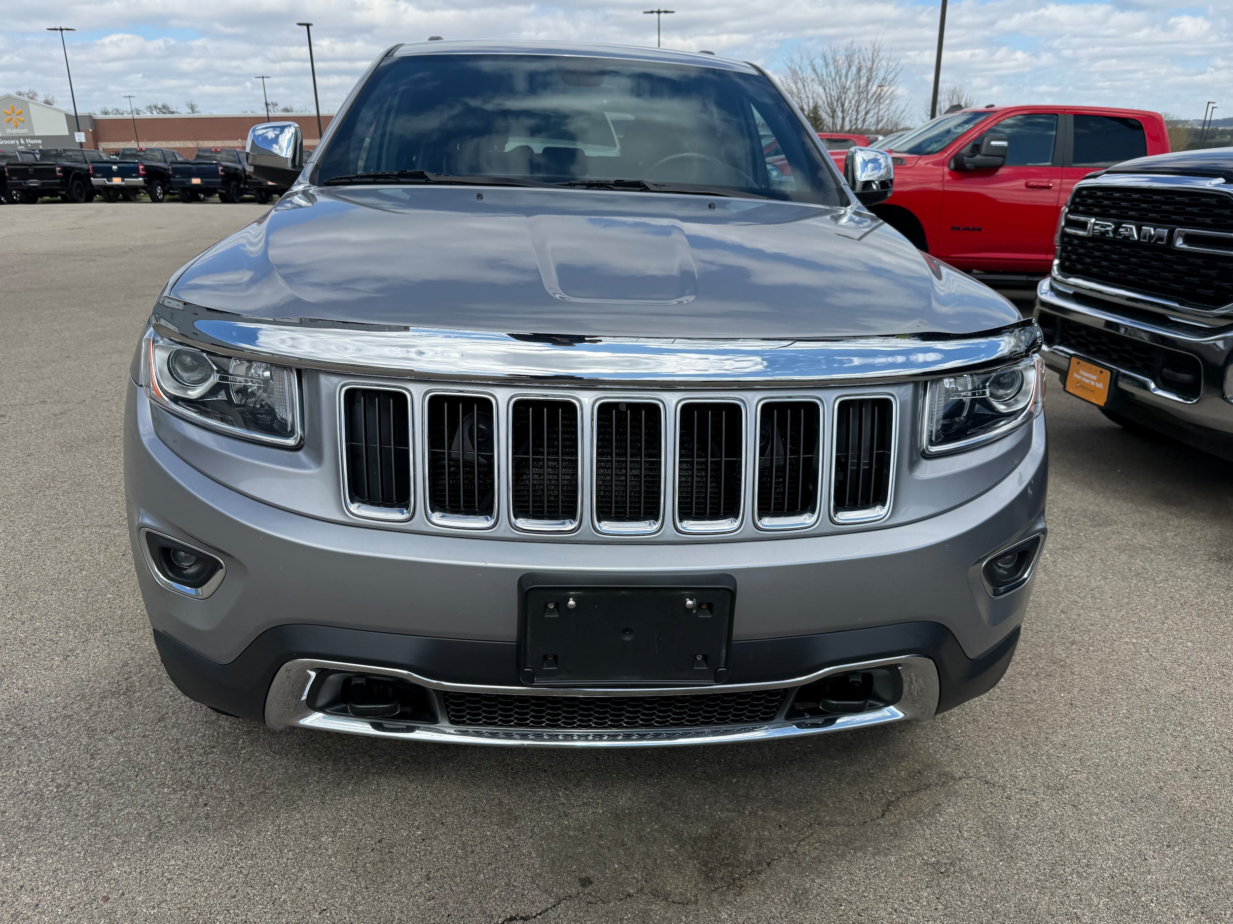Used 2014 Jeep Grand Cherokee Limited with VIN 1C4RJFBGXEC251373 for sale in Galena, IL