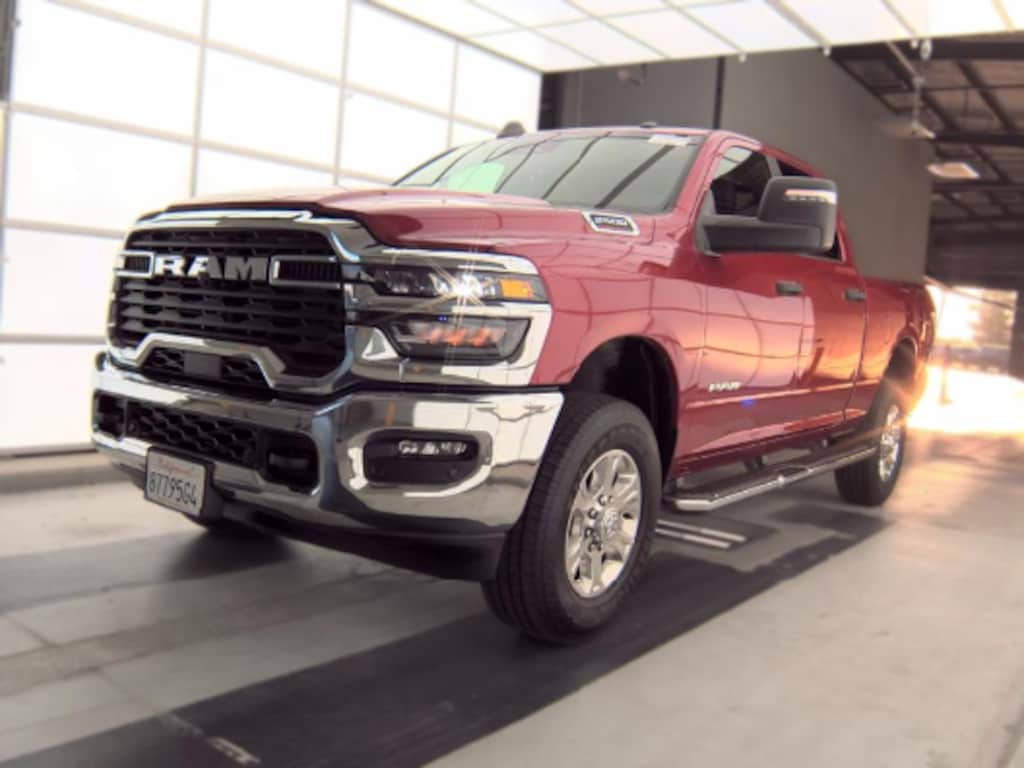 Certified 2026 Ram 2500 Big Horn Crew Cab 4x4 PICKUP