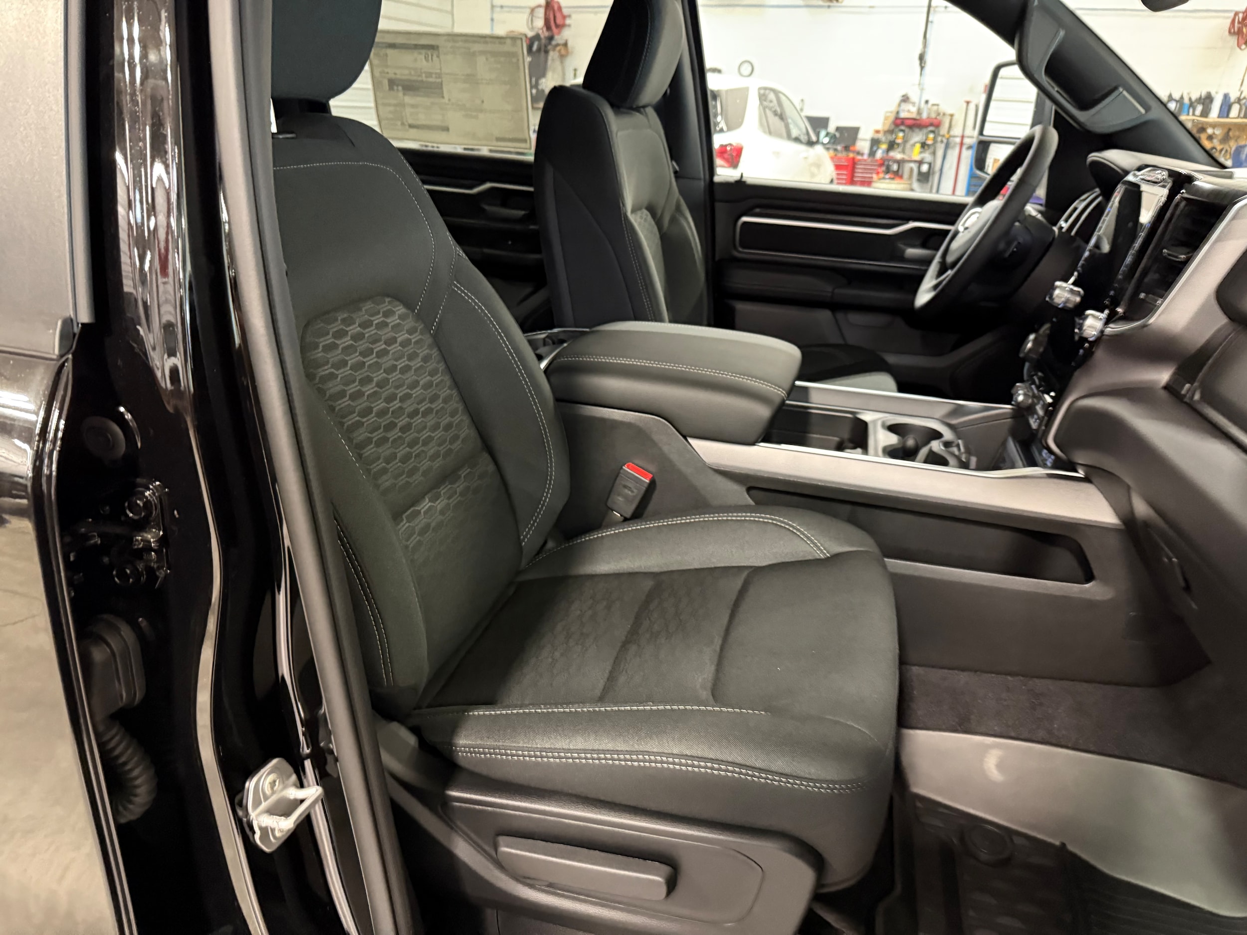 2025 RAM 1500 Big Horn/Lone Star - Photo 7