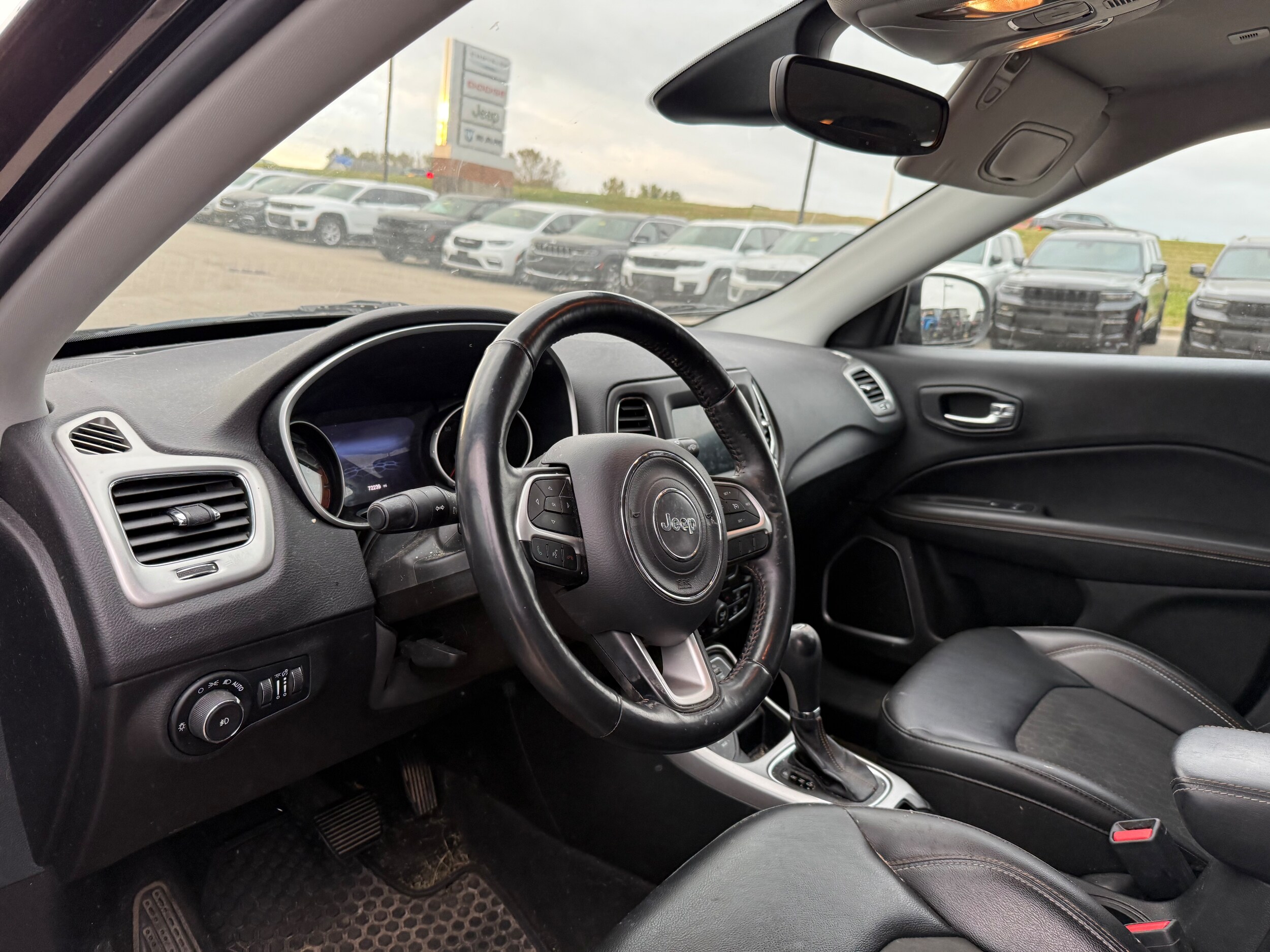 2018 Jeep Compass Latitude photo 3