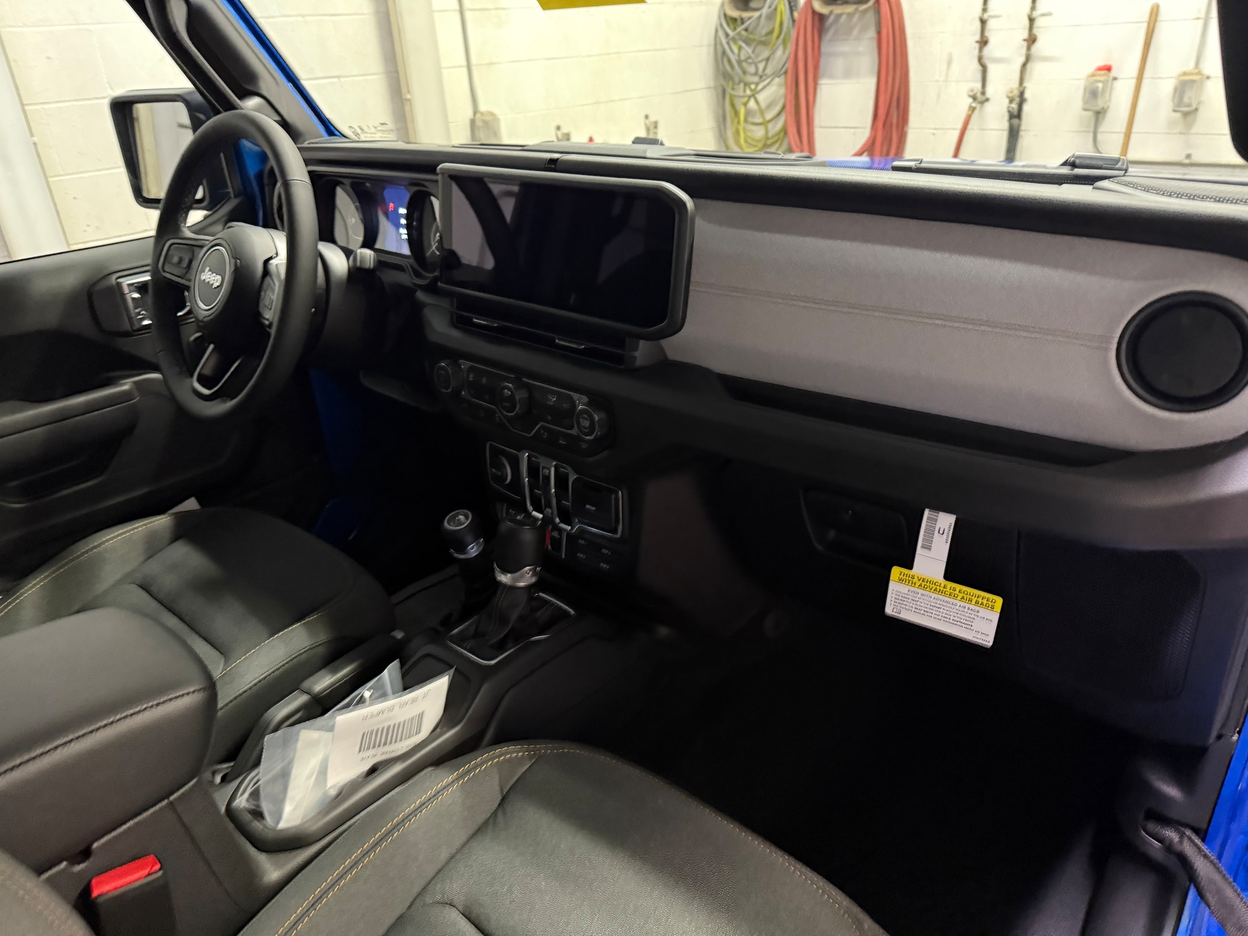 2026 Jeep Gladiator Willys - Photo 8