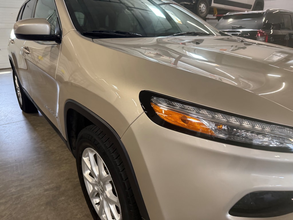Used 2015 Jeep Cherokee Latitude 4x4 WAGON