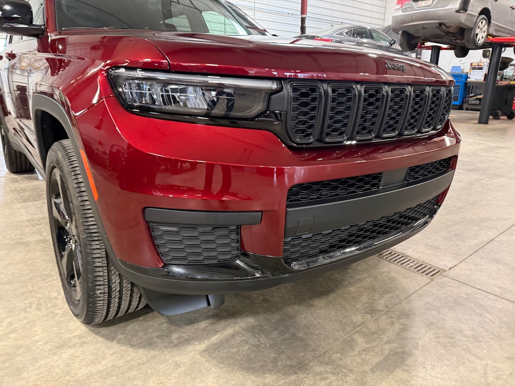 Certified 2025 Jeep Grand Cherokee L Altitude X 4x4 SUV