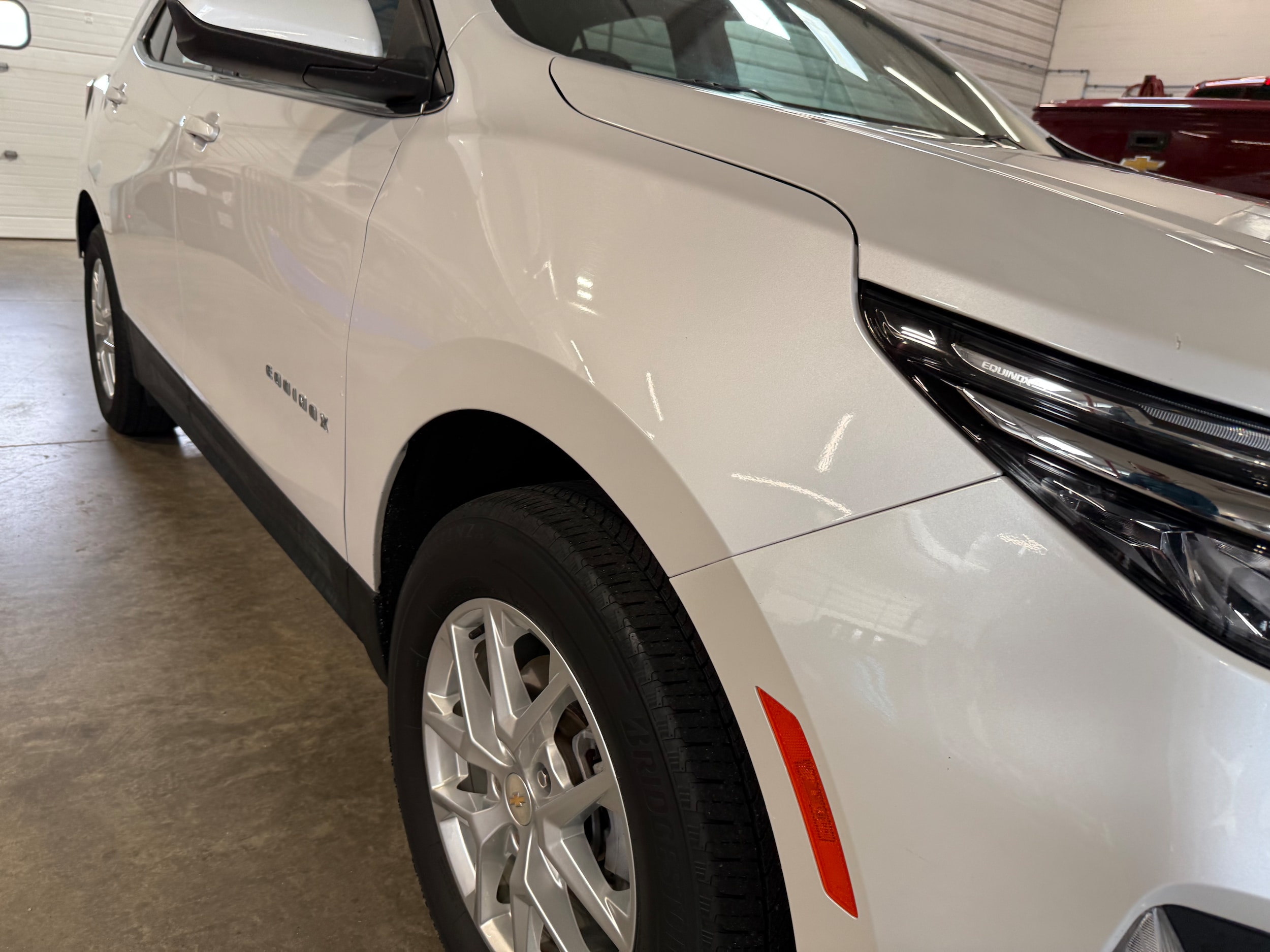 2022 Chevrolet Equinox LT photo 3