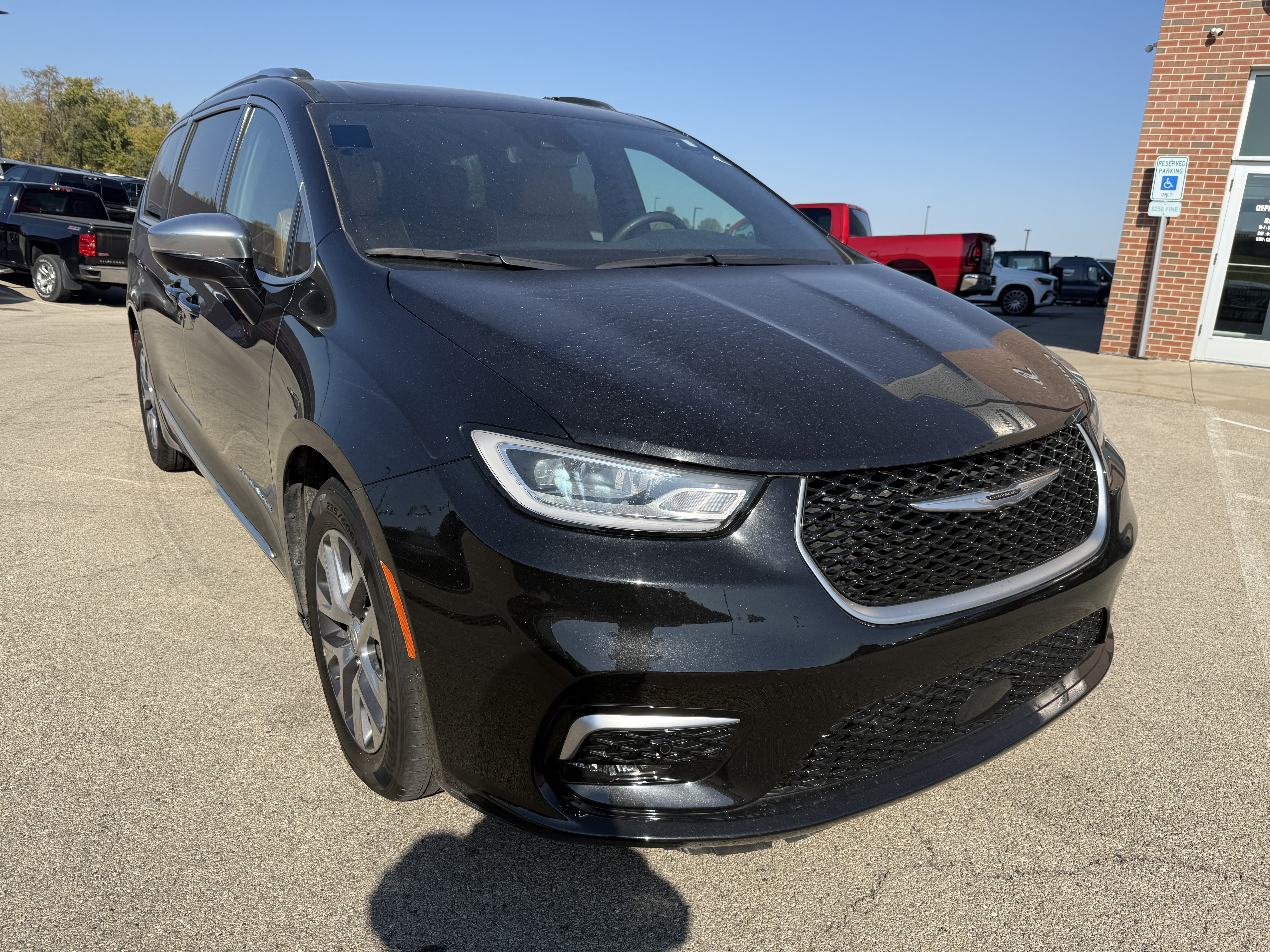 2022 Chrysler Pacifica Hybrid Pinnacle Hybrid
