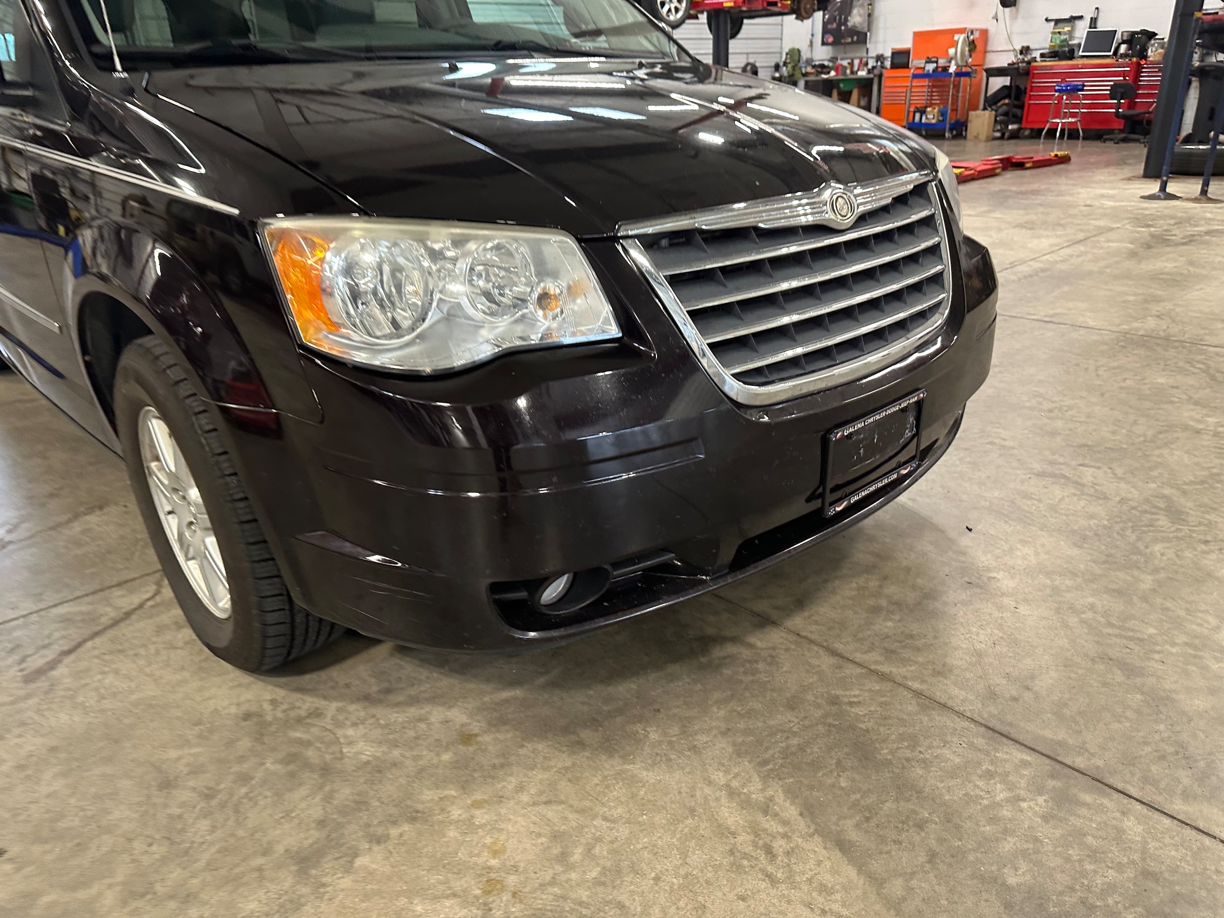 Used 2010 Chrysler Town & Country Touring with VIN 2A4RR5D19AR254109 for sale in Galena, IL