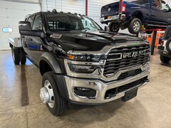 2025 Ram 5500 Chassis Cab 5500 TRADESMAN CHASSIS CREW CAB 4X4 60' CA Pickup