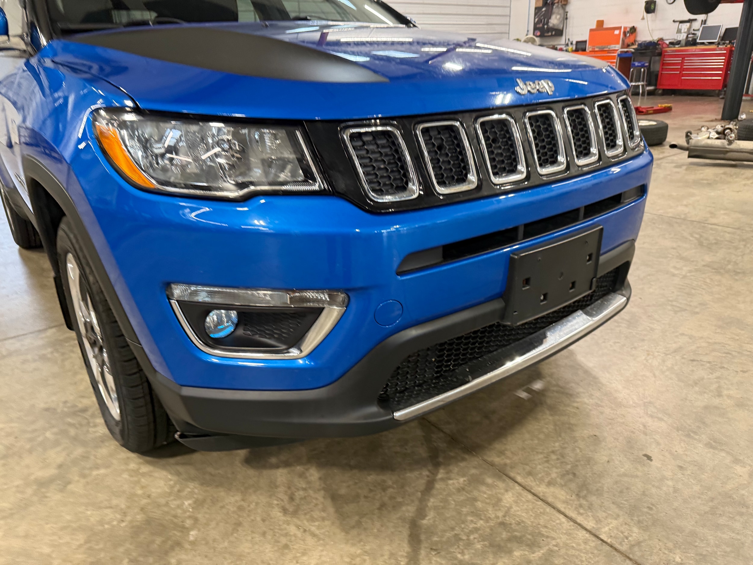Certified 2018 Jeep Compass Limited with VIN 3C4NJDCB8JT399719 for sale in Galena, IL