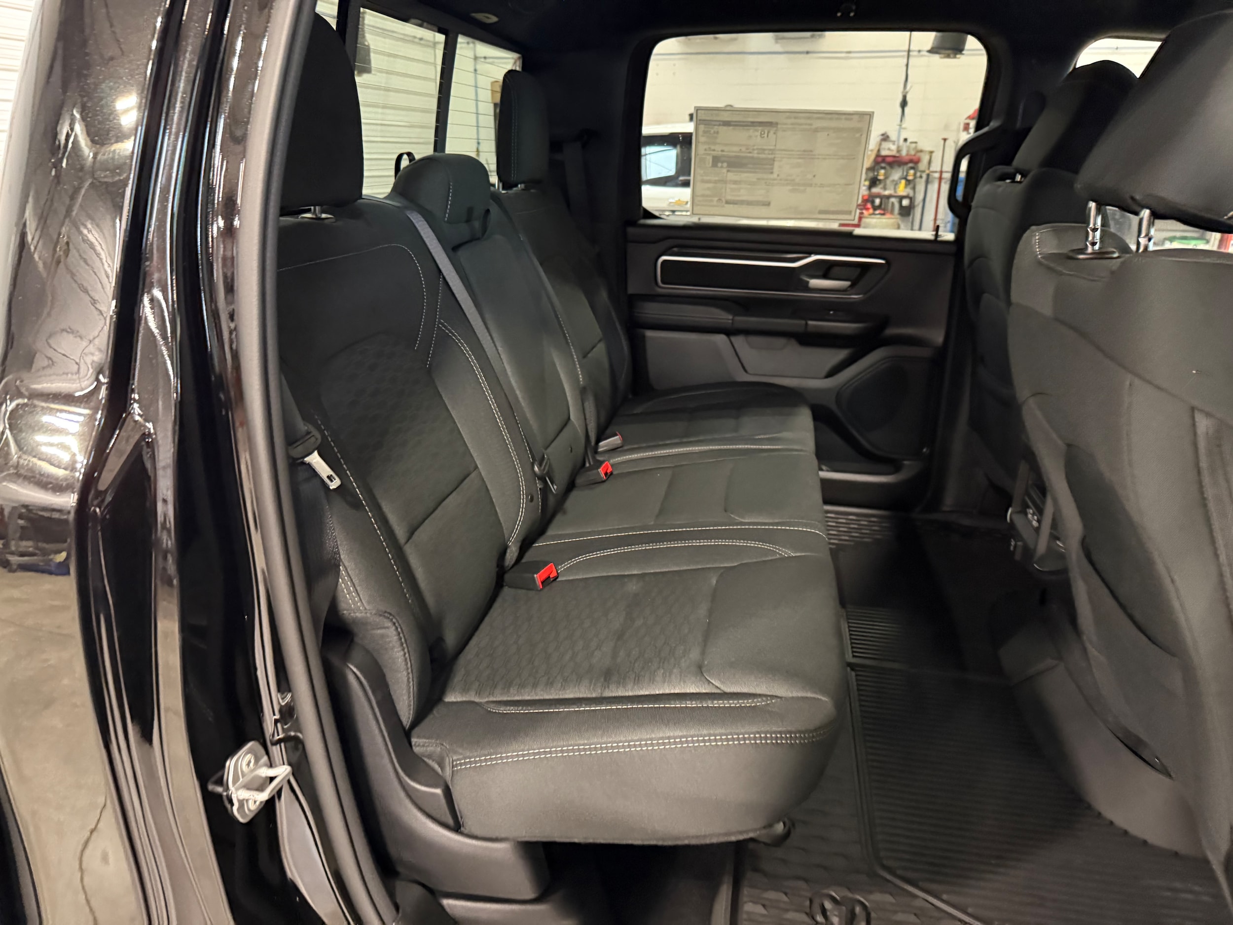 2025 RAM 1500 Big Horn/Lone Star - Photo 9