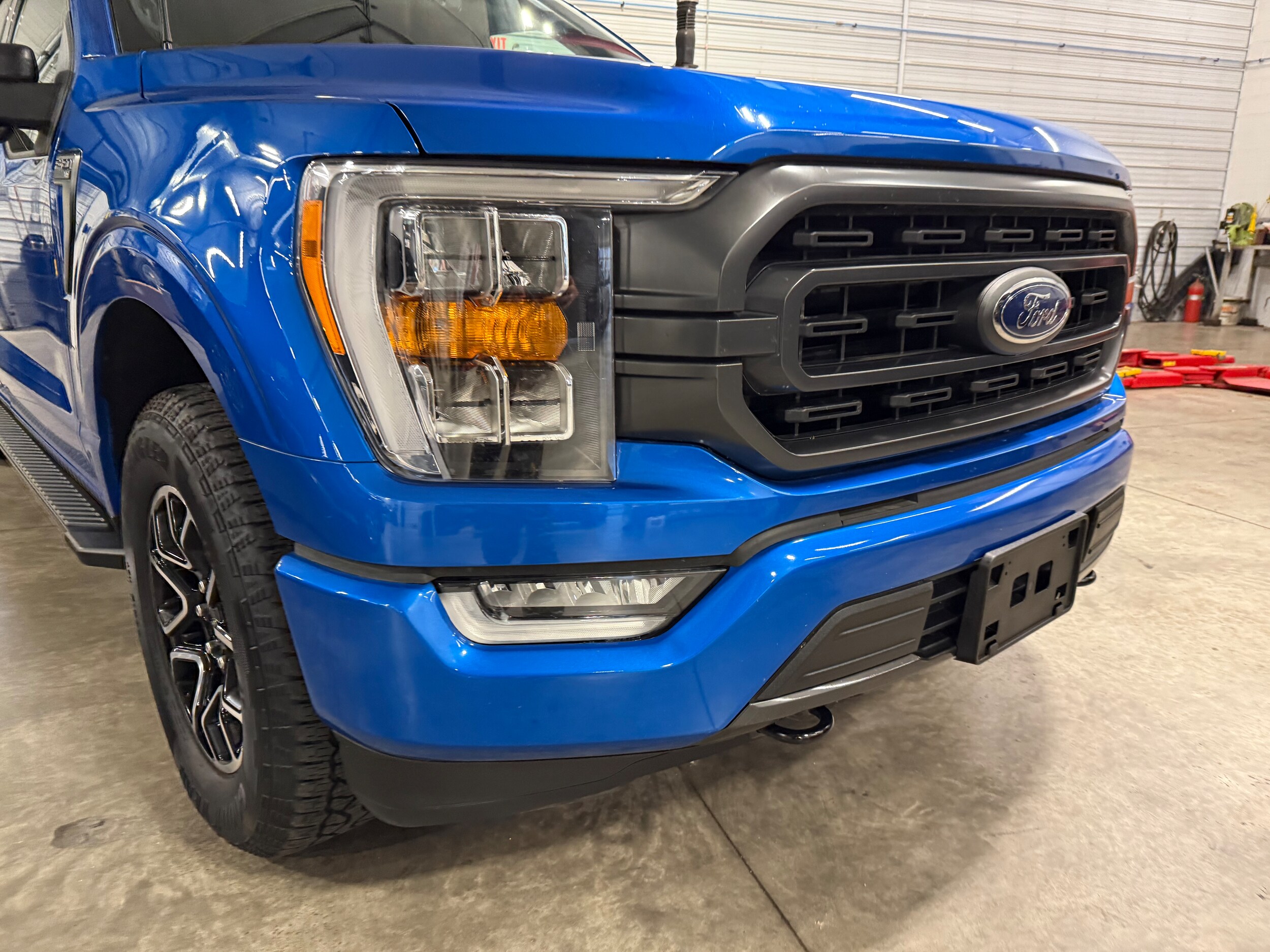 2021 Ford F-150 XLT photo 2