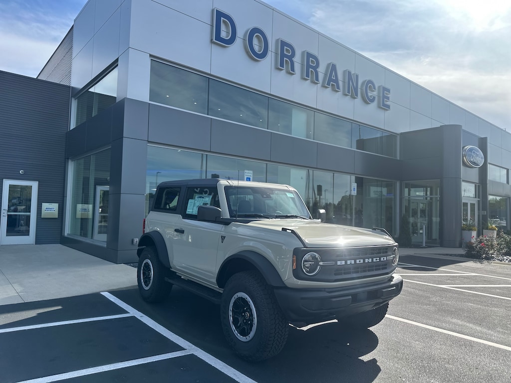 New 2025 Ford Bronco Base SUV