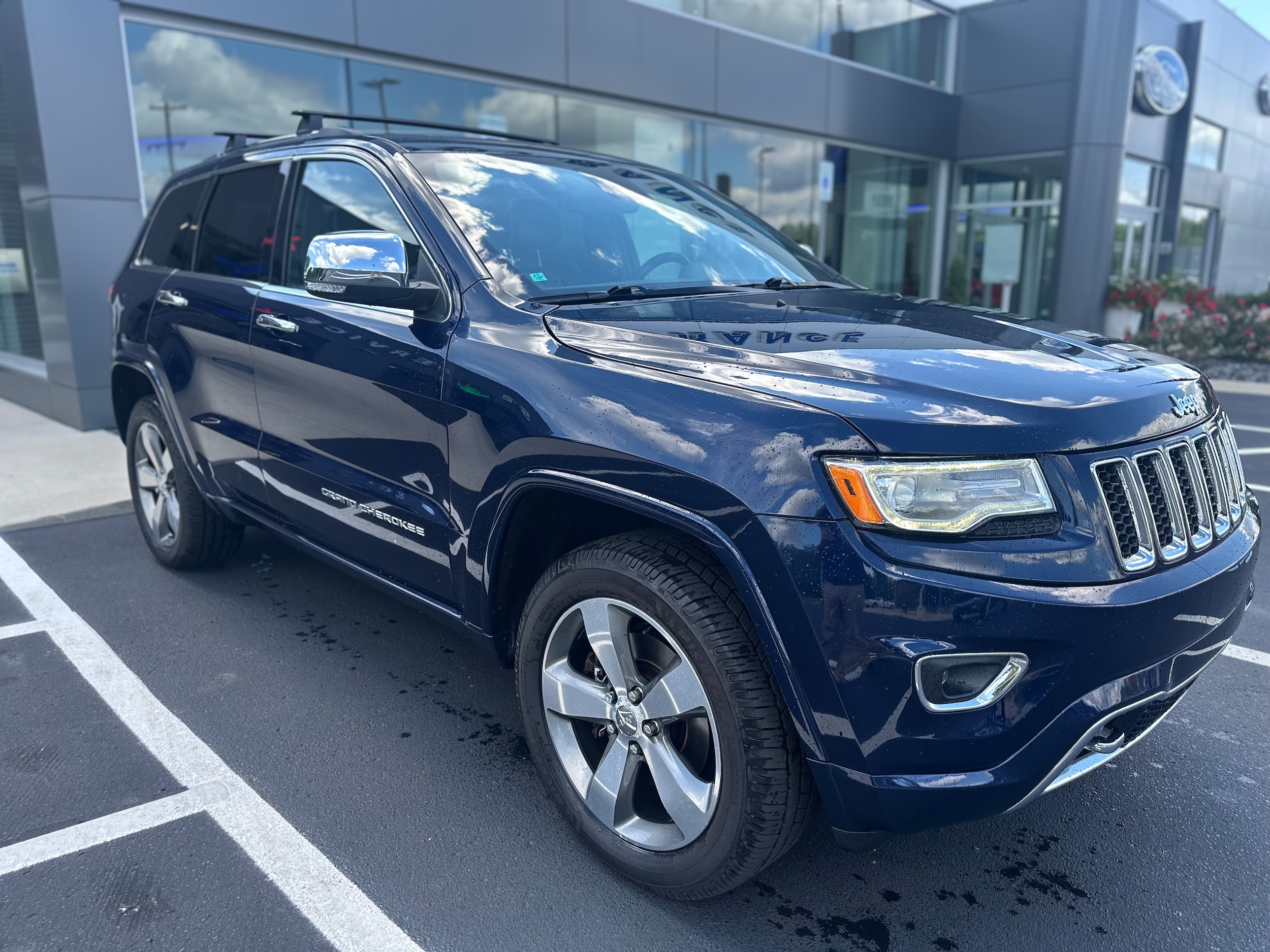 Used 2016 Jeep Grand Cherokee Overland with VIN 1C4RJFCT3GC352303 for sale in Galesburg, MI