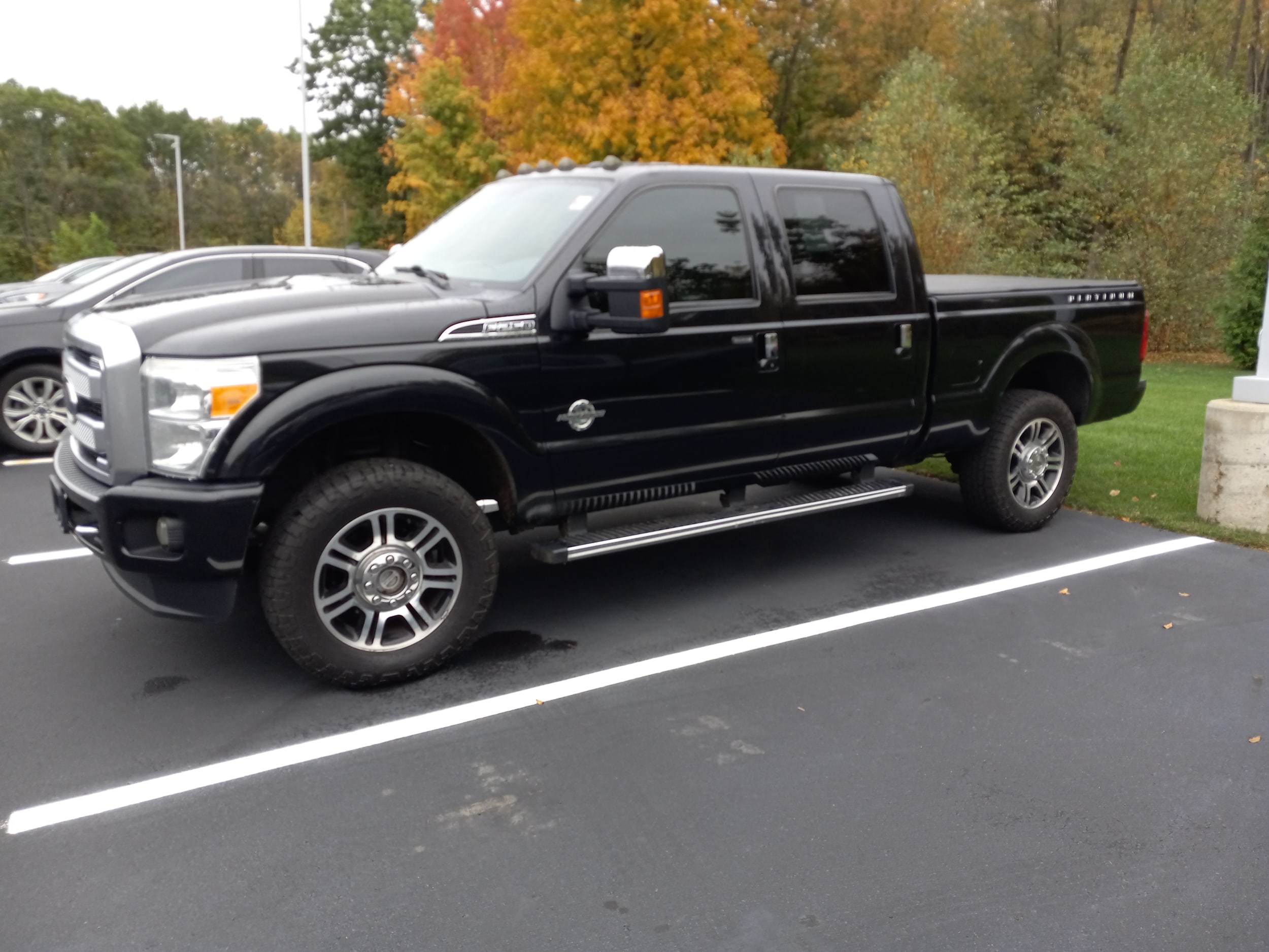 2015 Ford F-250 Super Duty Lariat's photo