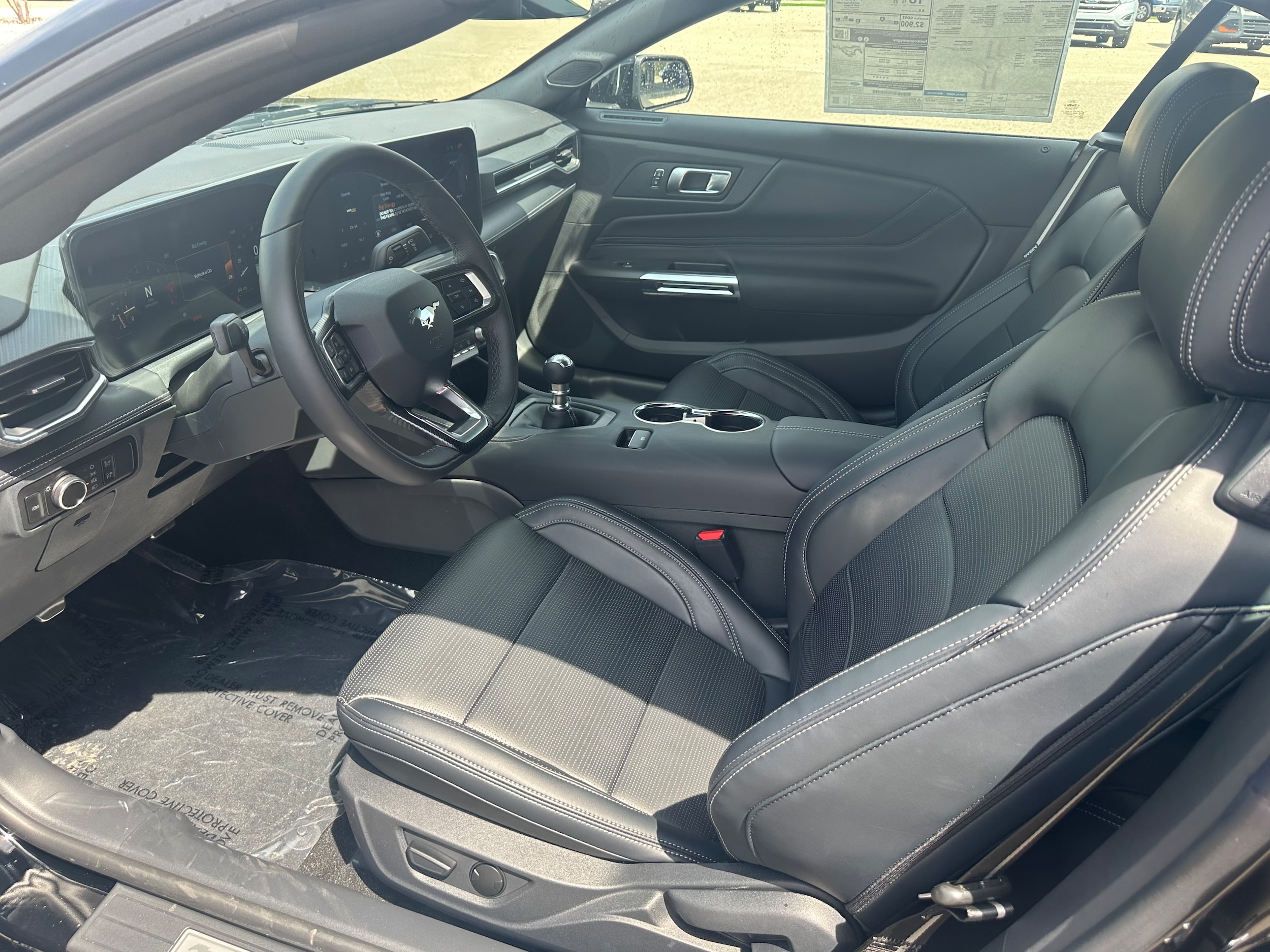 2025 Ford Mustang GT Premium Convertible - Photo 15