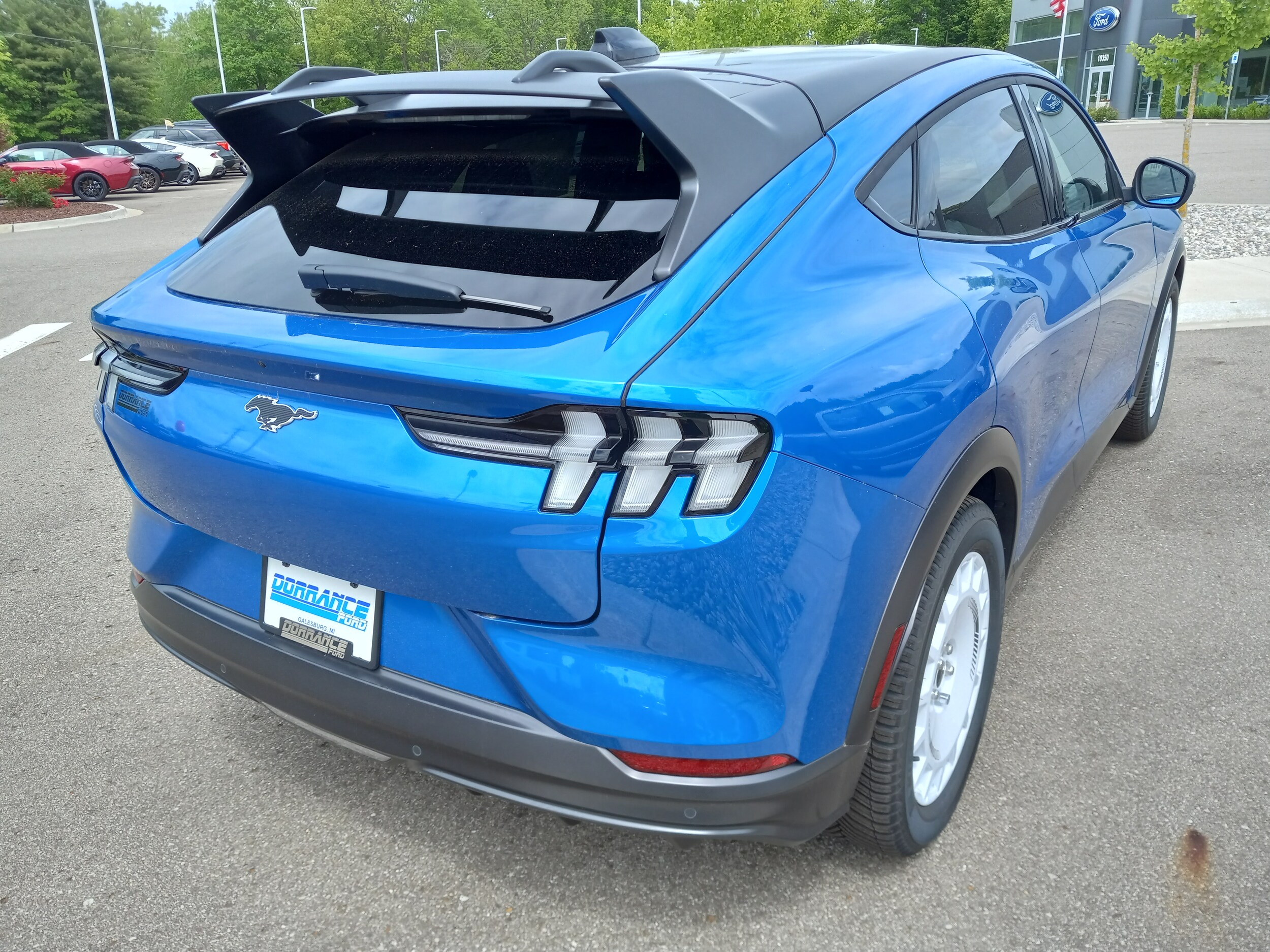 2025 Ford Mustang Mach-E GT - Photo 10