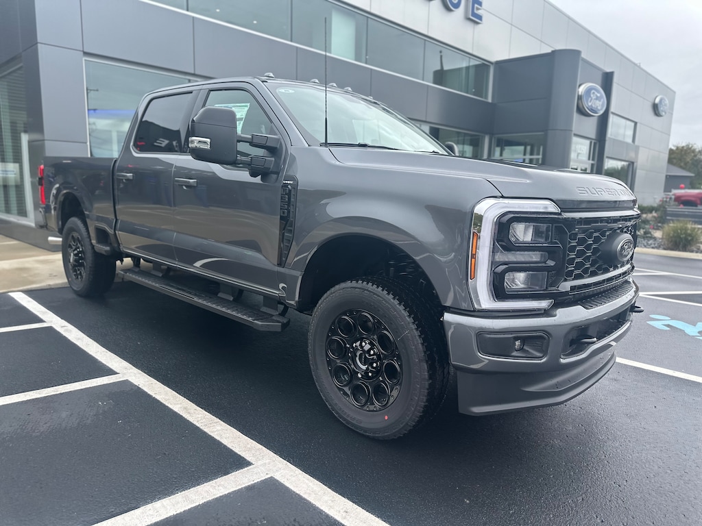 New 2026 Ford Super Duty F-350 Lariat TRUCK