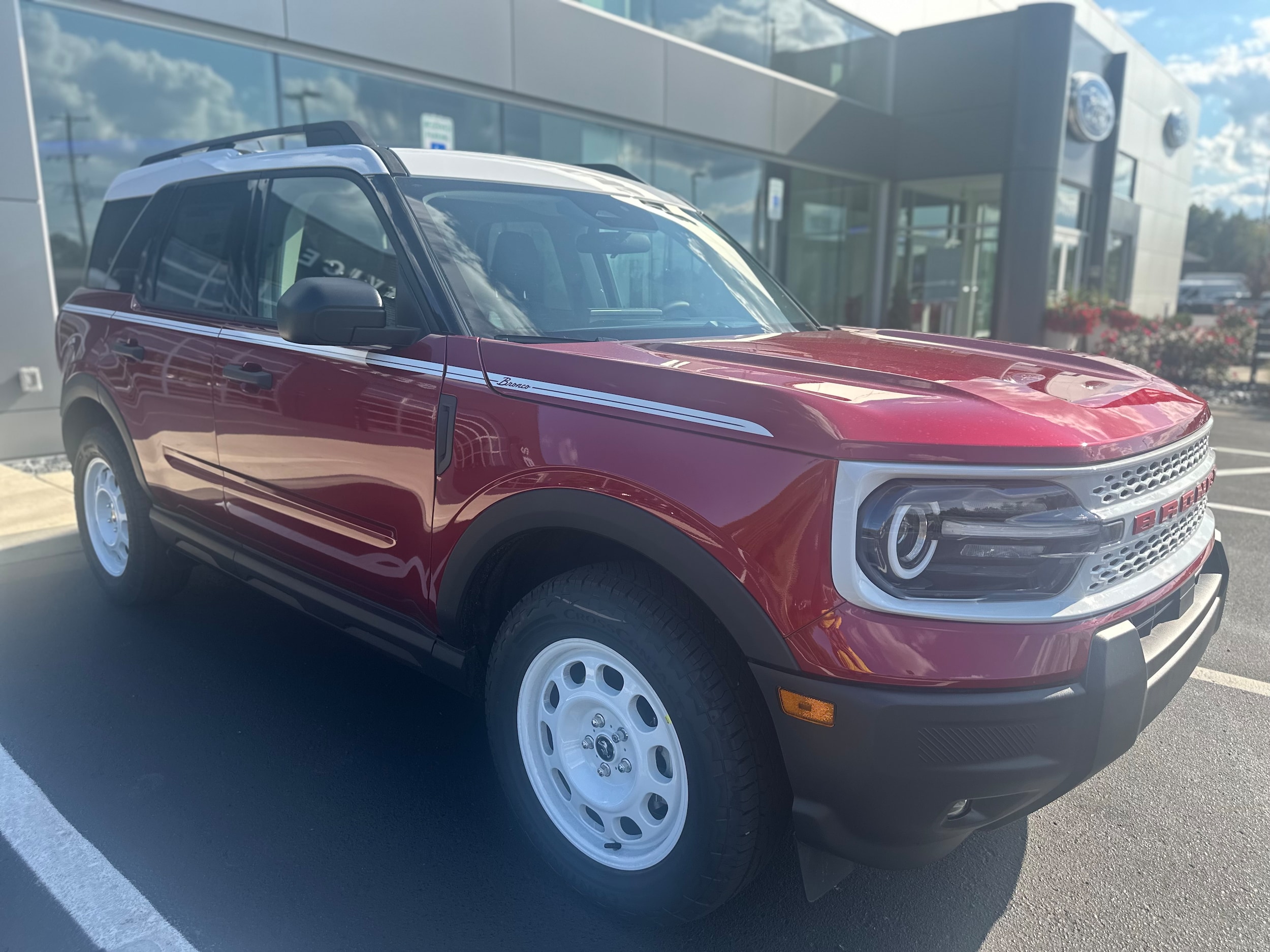 2025 Ford Bronco Sport Heritage - Photo 2