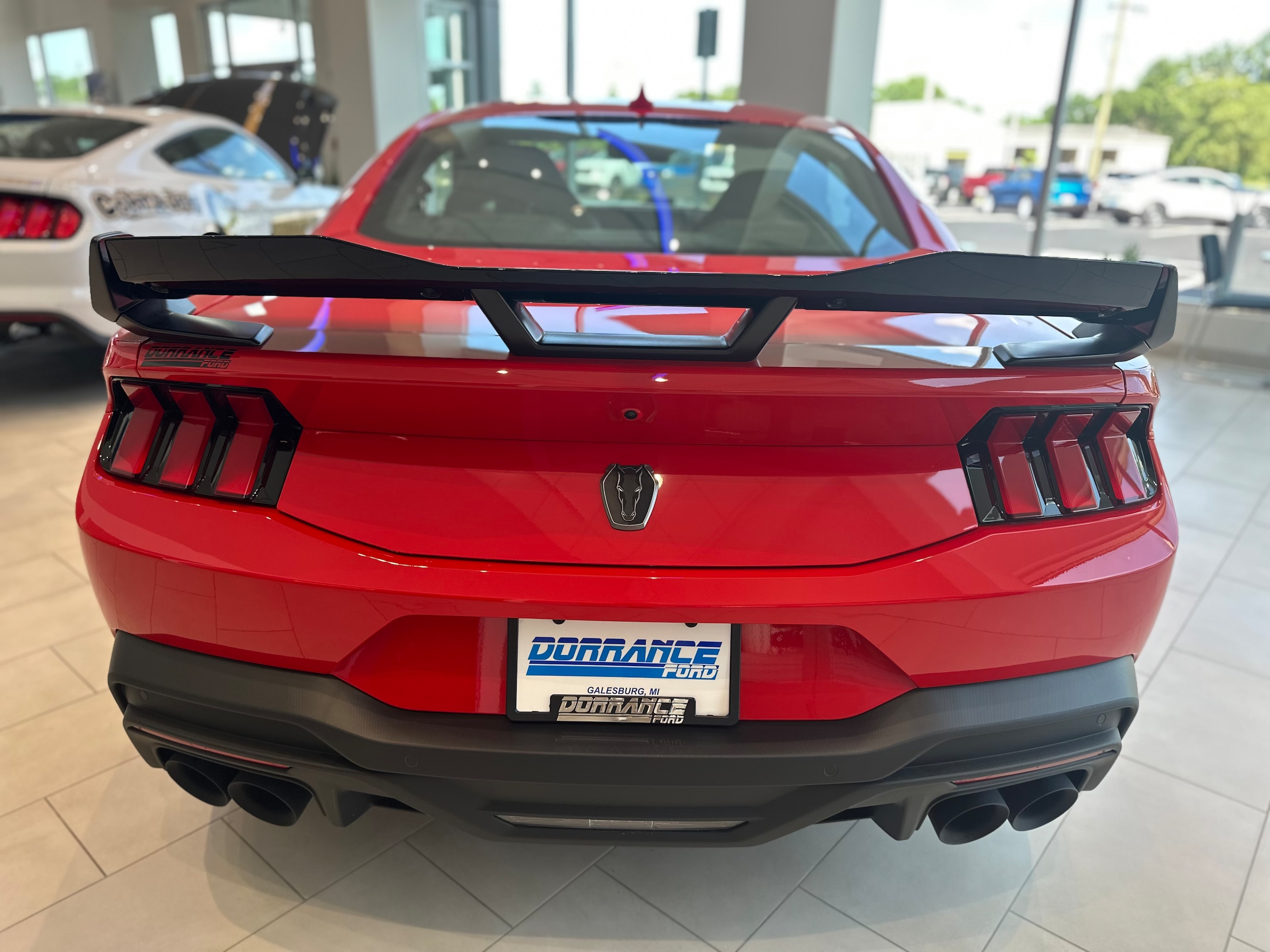 2025 Ford Mustang Dark Horse - Photo 8