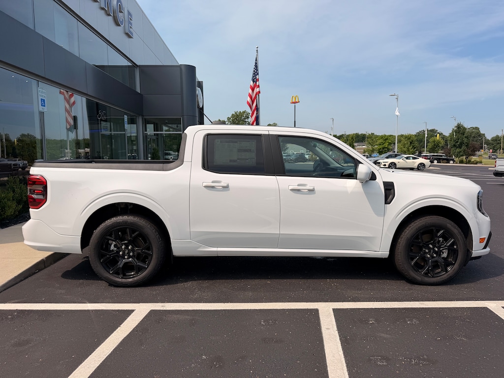 New 2025 Ford Maverick Lobo TRUCK