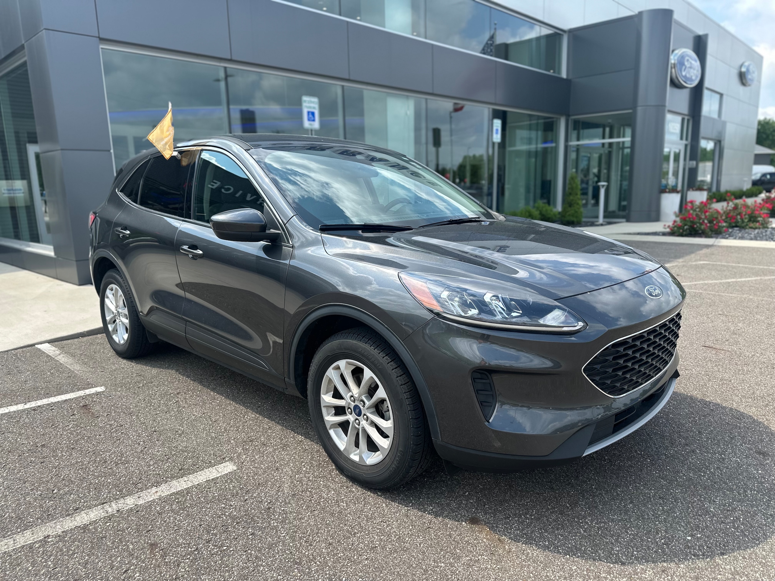 Certified 2020 Ford Escape SE with VIN 1FMCU9G69LUC07169 for sale in Galesburg, MI