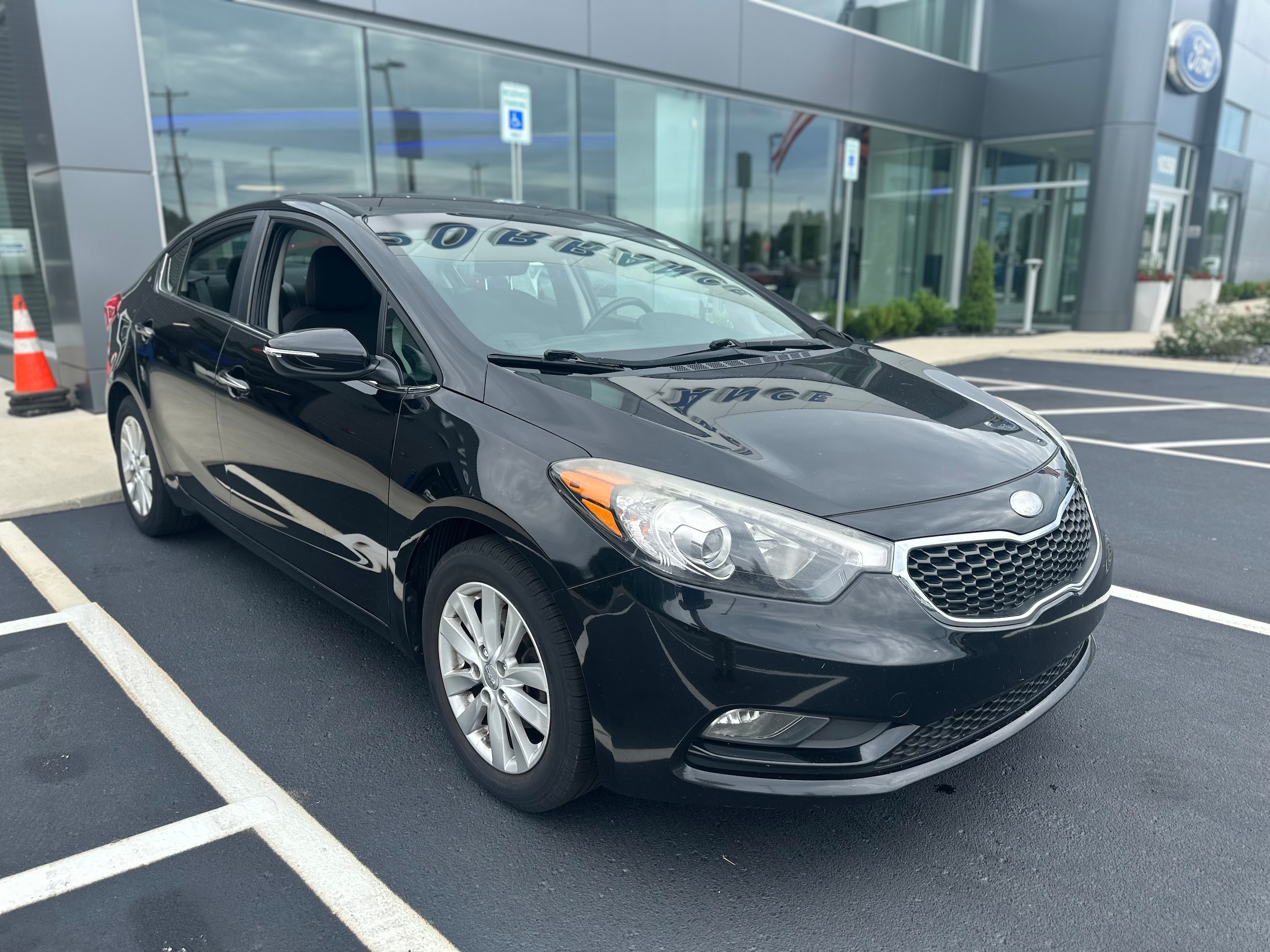 Used 2014 Kia Forte EX with VIN KNAFX4A8XE5127654 for sale in Galesburg, MI