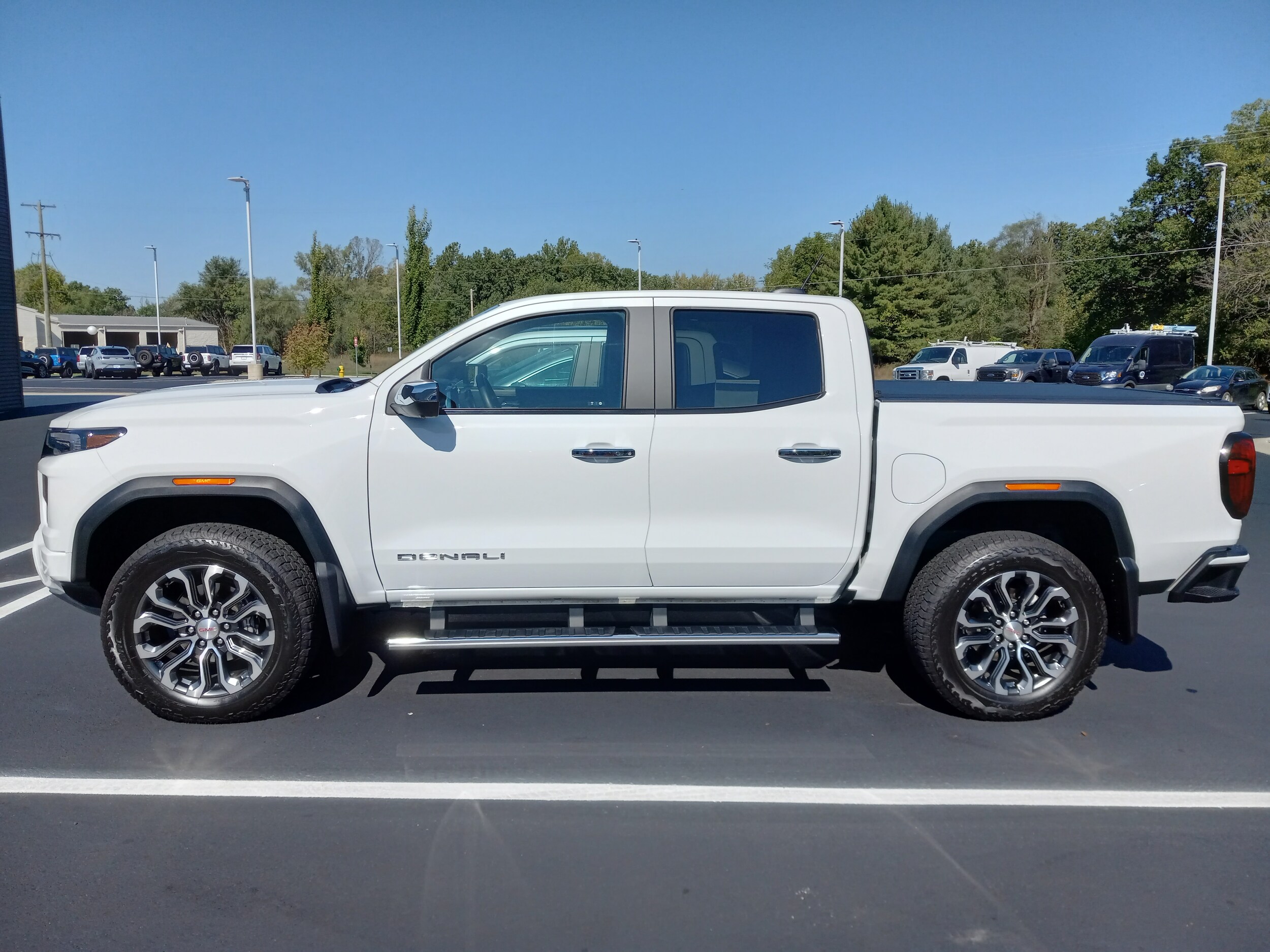 2024 Gmc Canyon Denali photo 3