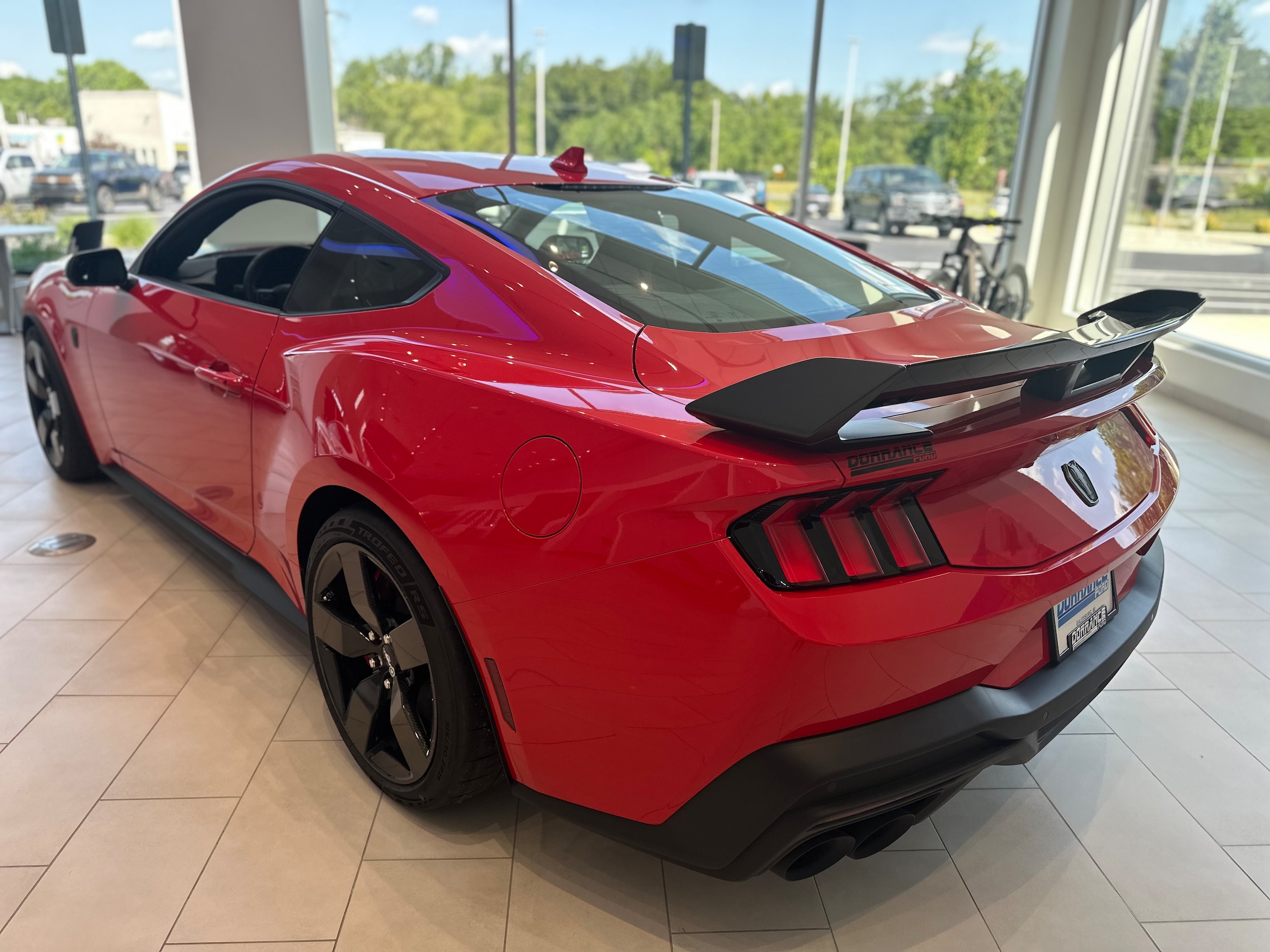 2025 Ford Mustang Dark Horse - Photo 9