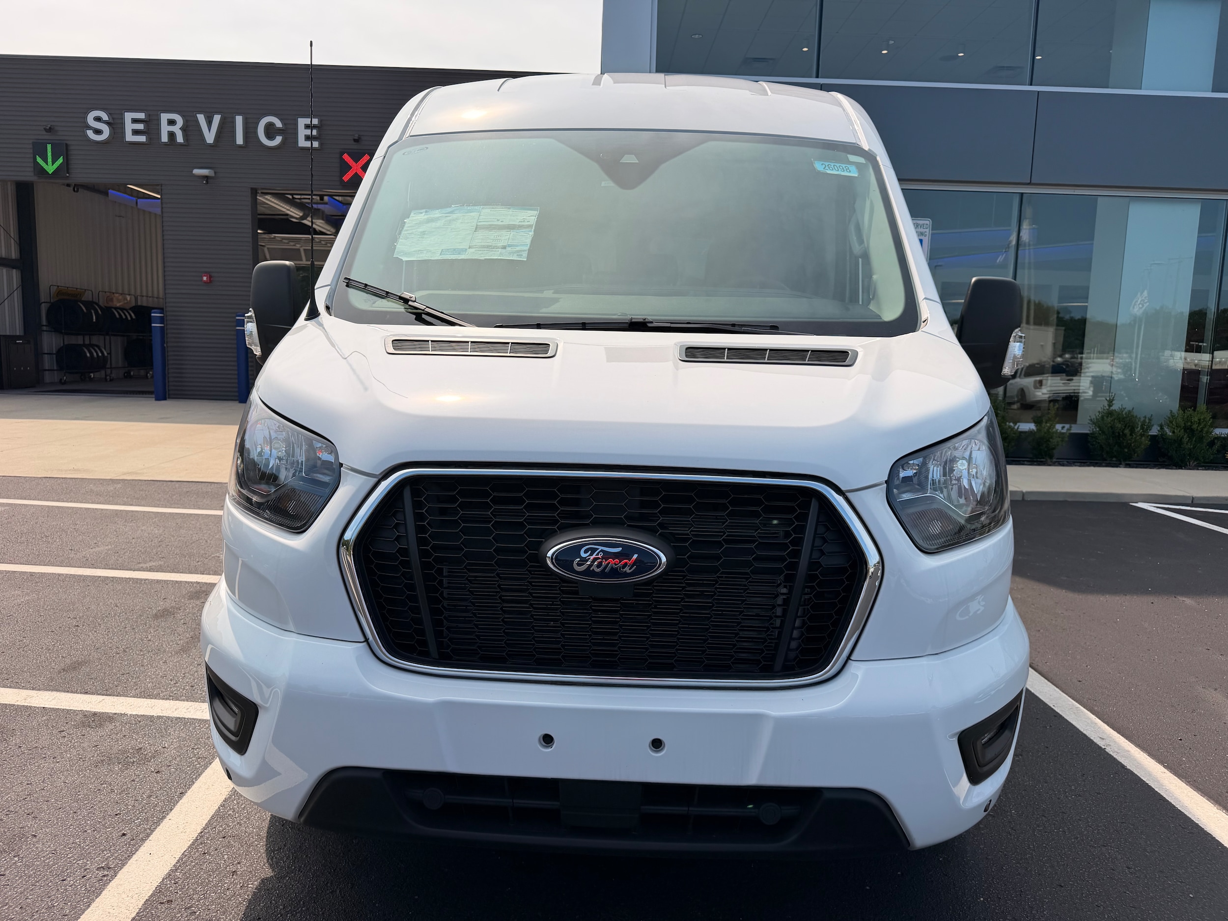 2025 Ford Transit Passenger Van XLT - Photo 9