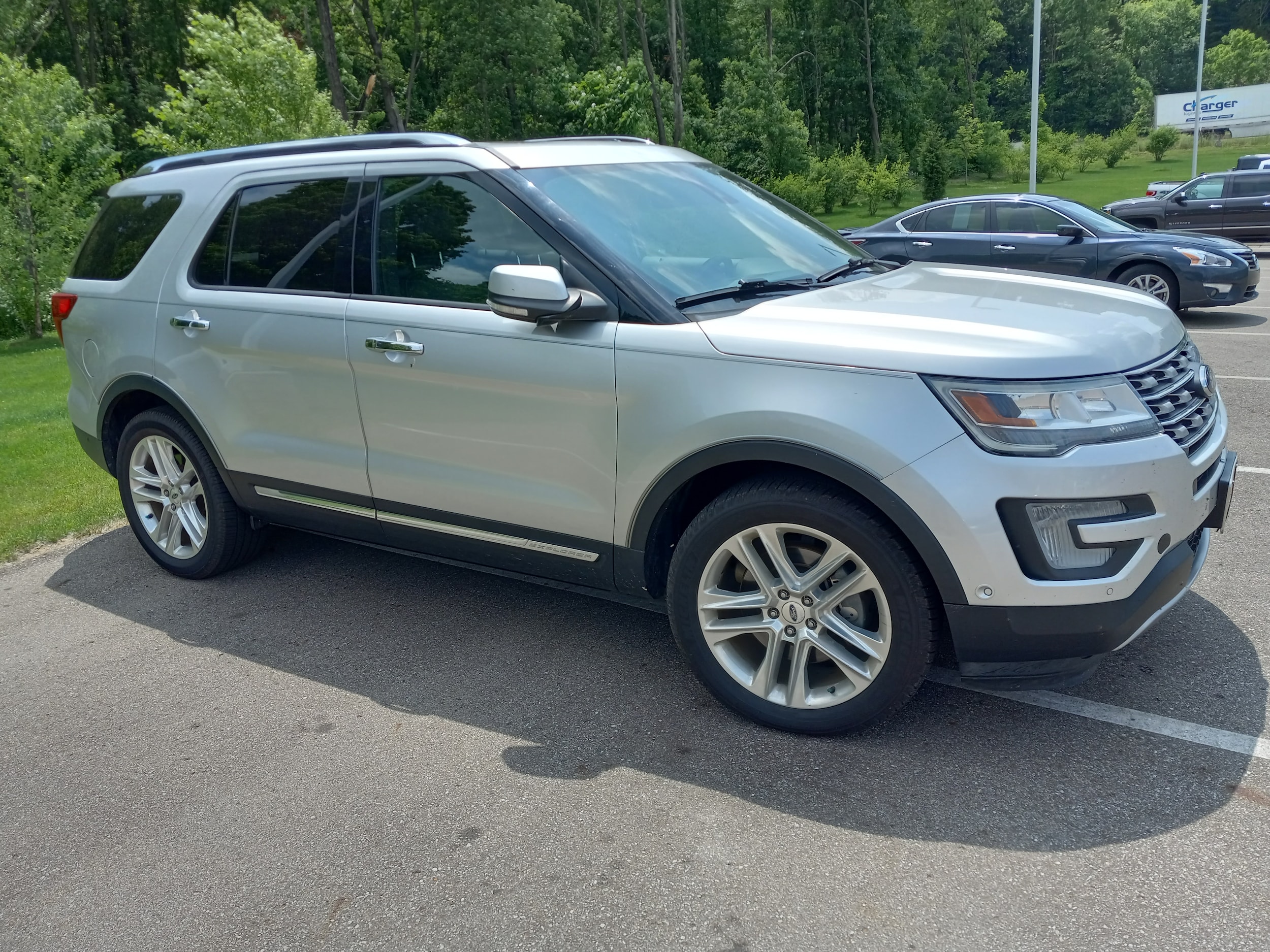 Used 2017 Ford Explorer Limited with VIN 1FM5K8F81HGD80606 for sale in Galesburg, MI