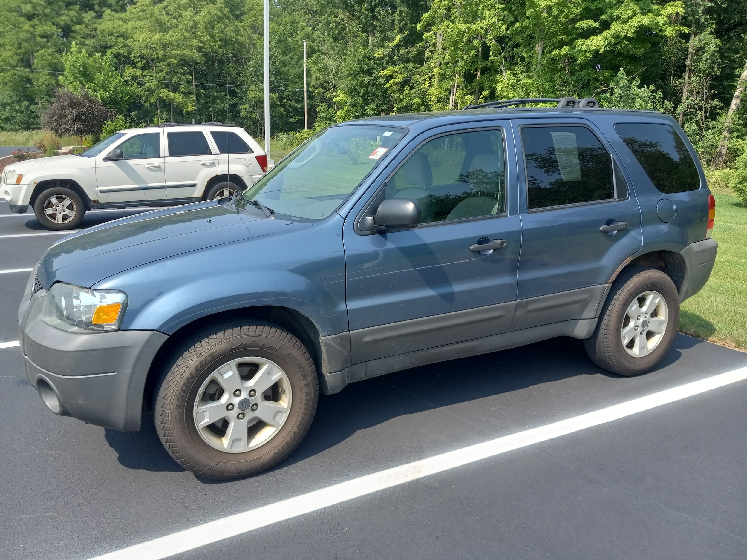 Used 2005 Ford Escape XLT with VIN 1FMYU93125KA75113 for sale in Galesburg, MI