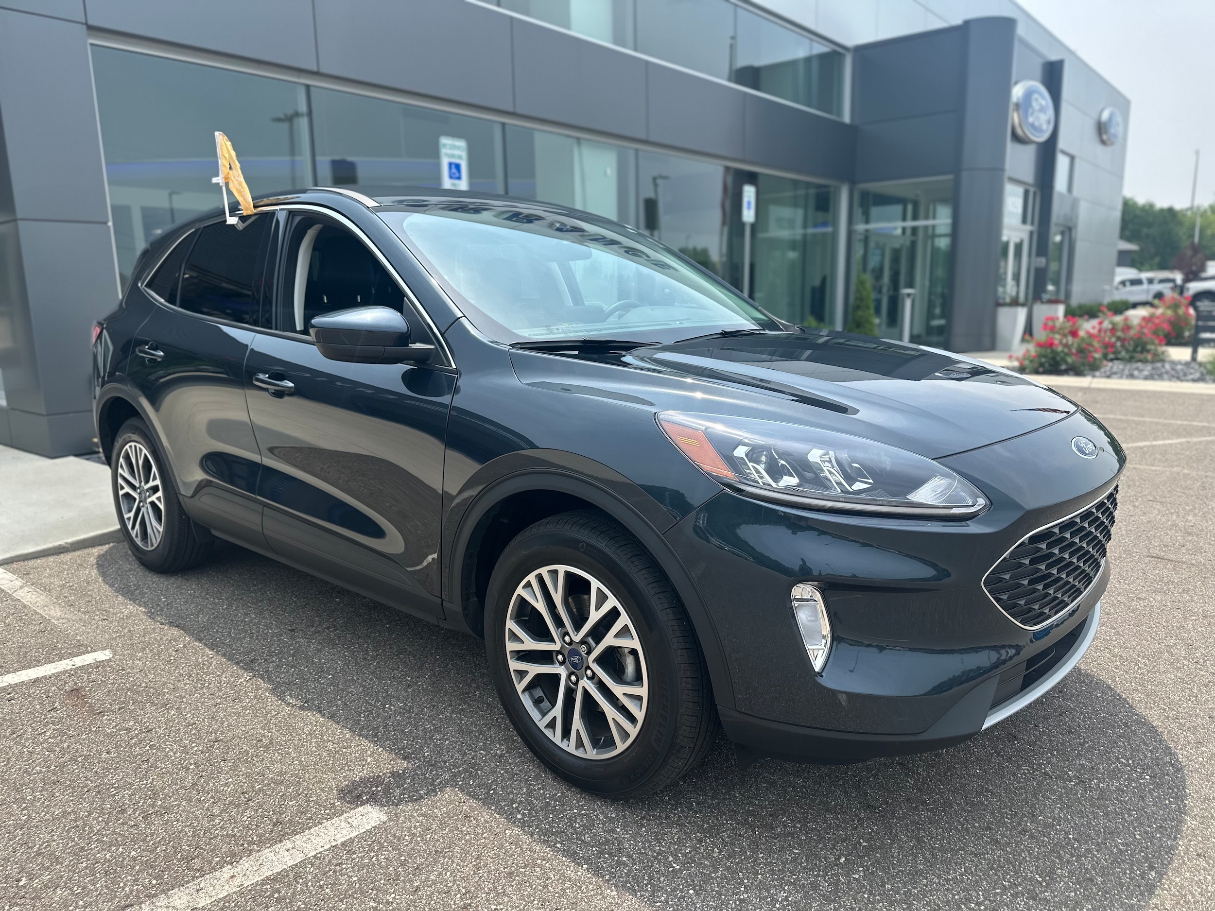 Used 2022 Ford Escape SEL with VIN 1FMCU9H60NUB05597 for sale in Galesburg, MI