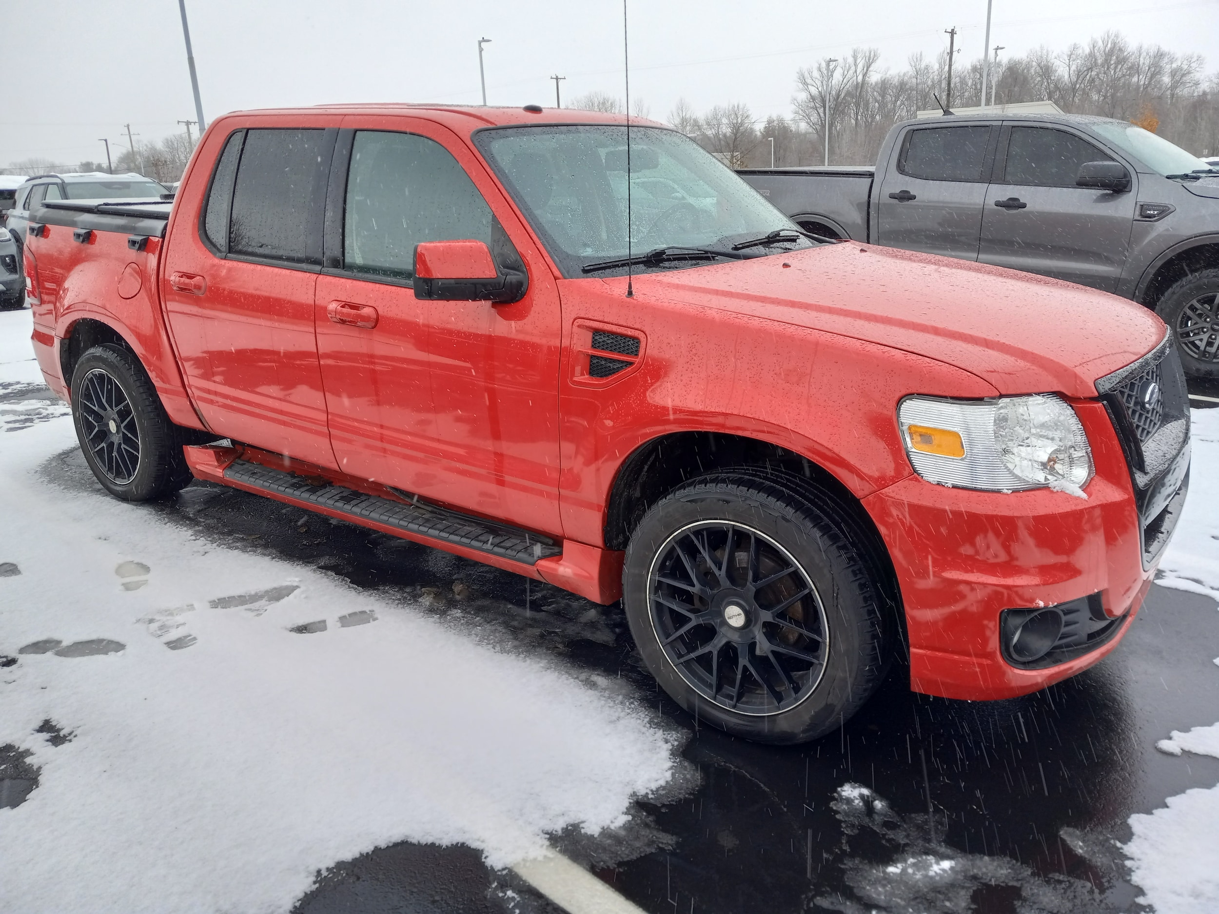2010 Ford Explorer Sport Trac Limited's photo