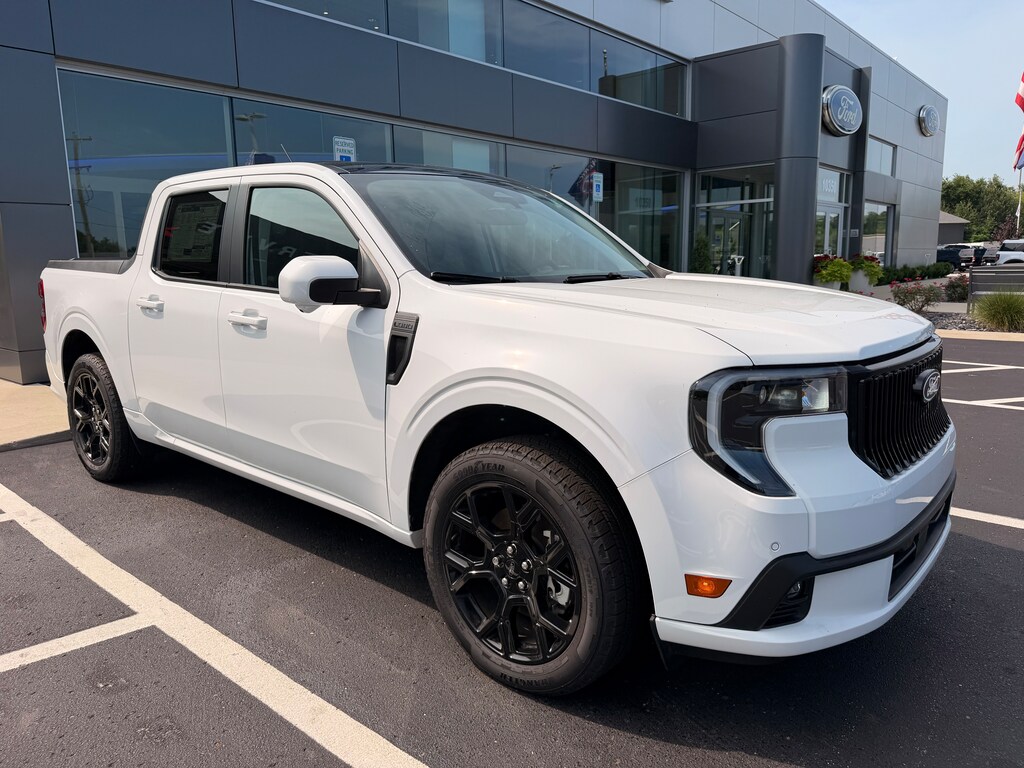New 2025 Ford Maverick Lobo TRUCK