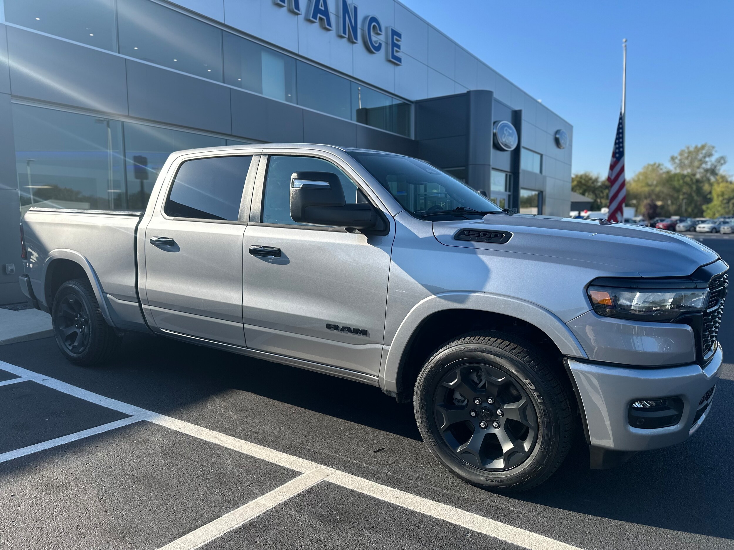 2025 Ram 1500 Big Horn Lone Star photo 3