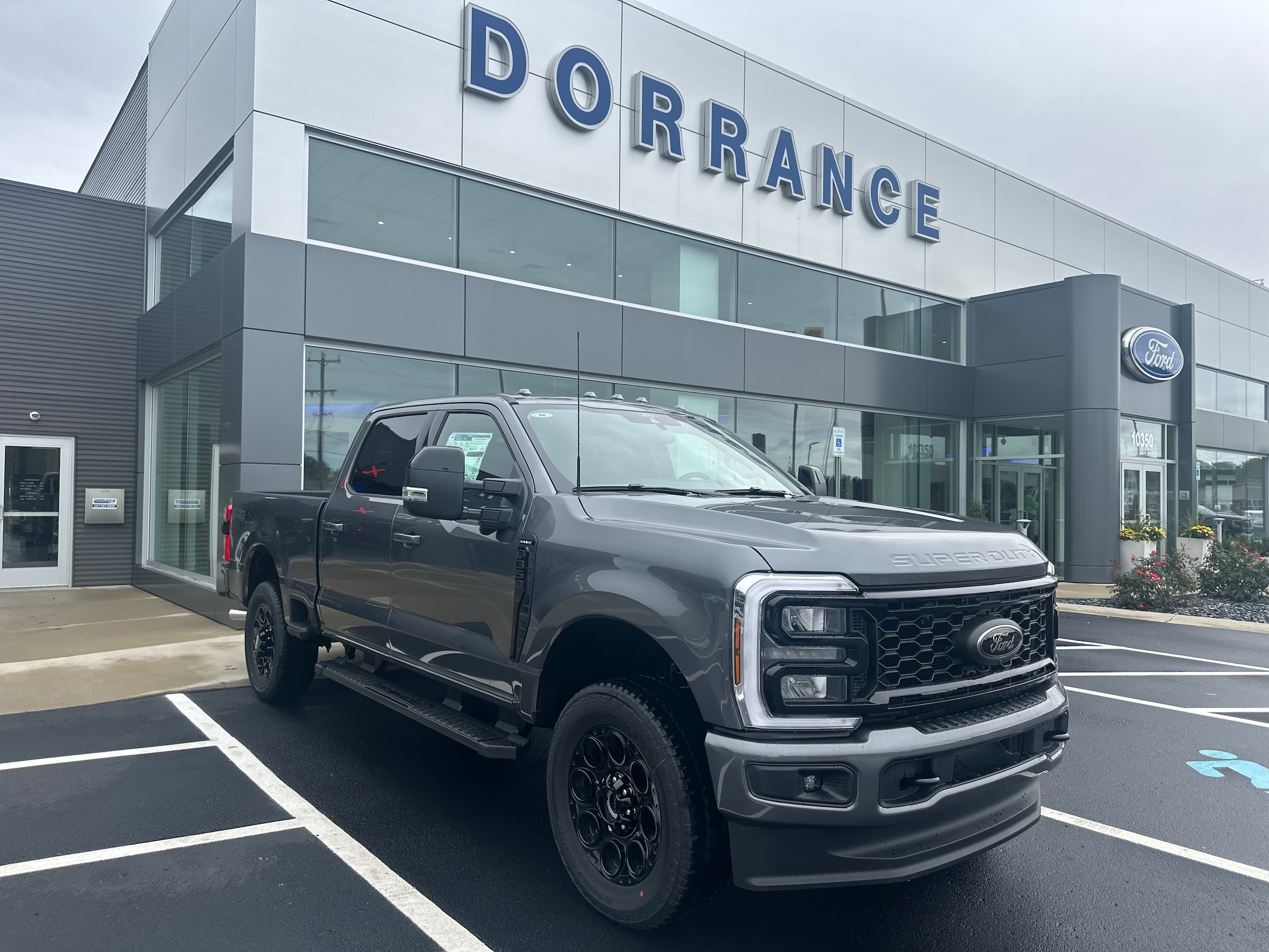 2026 Ford F-350 Super Duty Lariat's photo