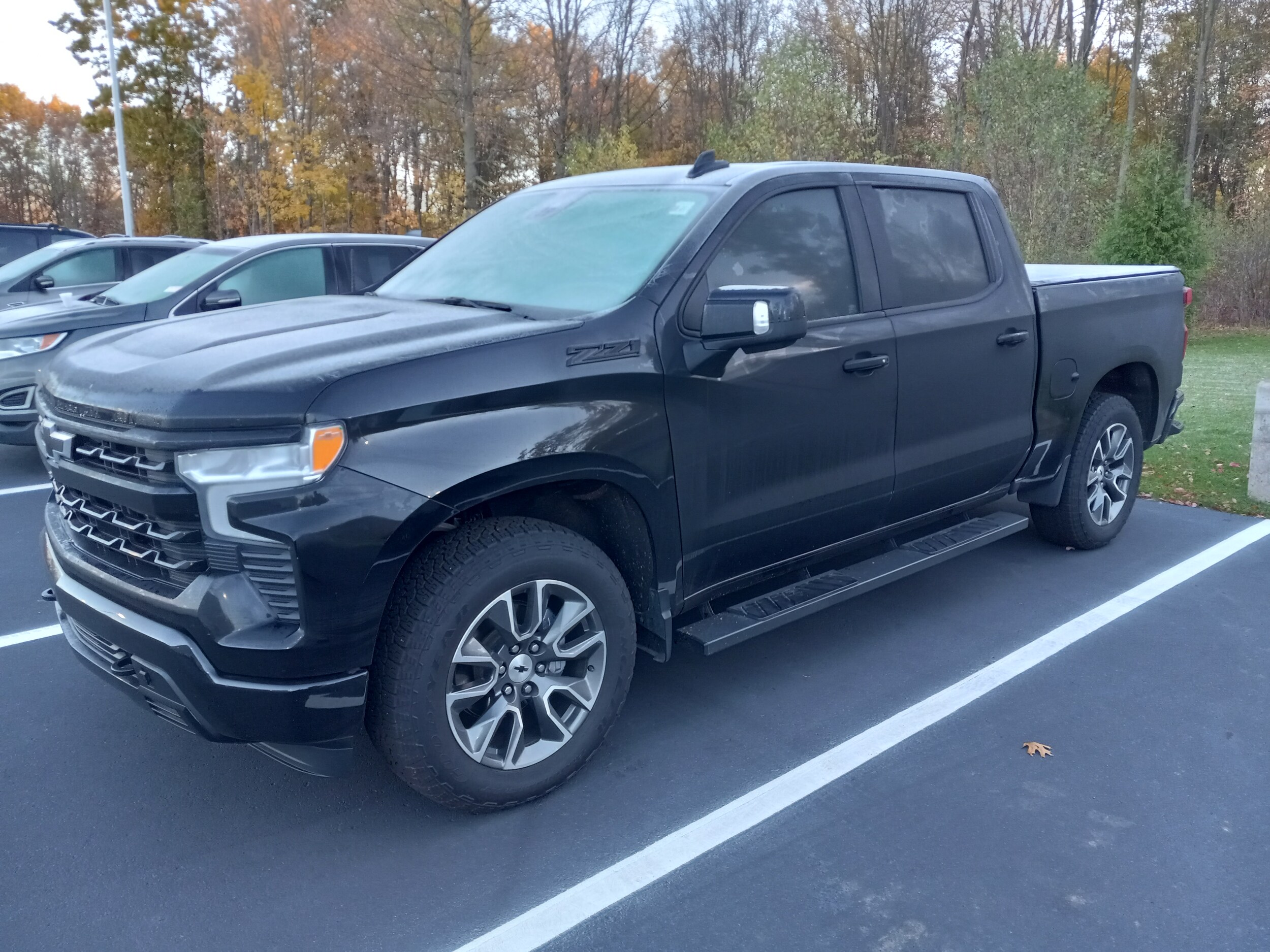 2022 Chevrolet Silverado 1500 RST photo 2