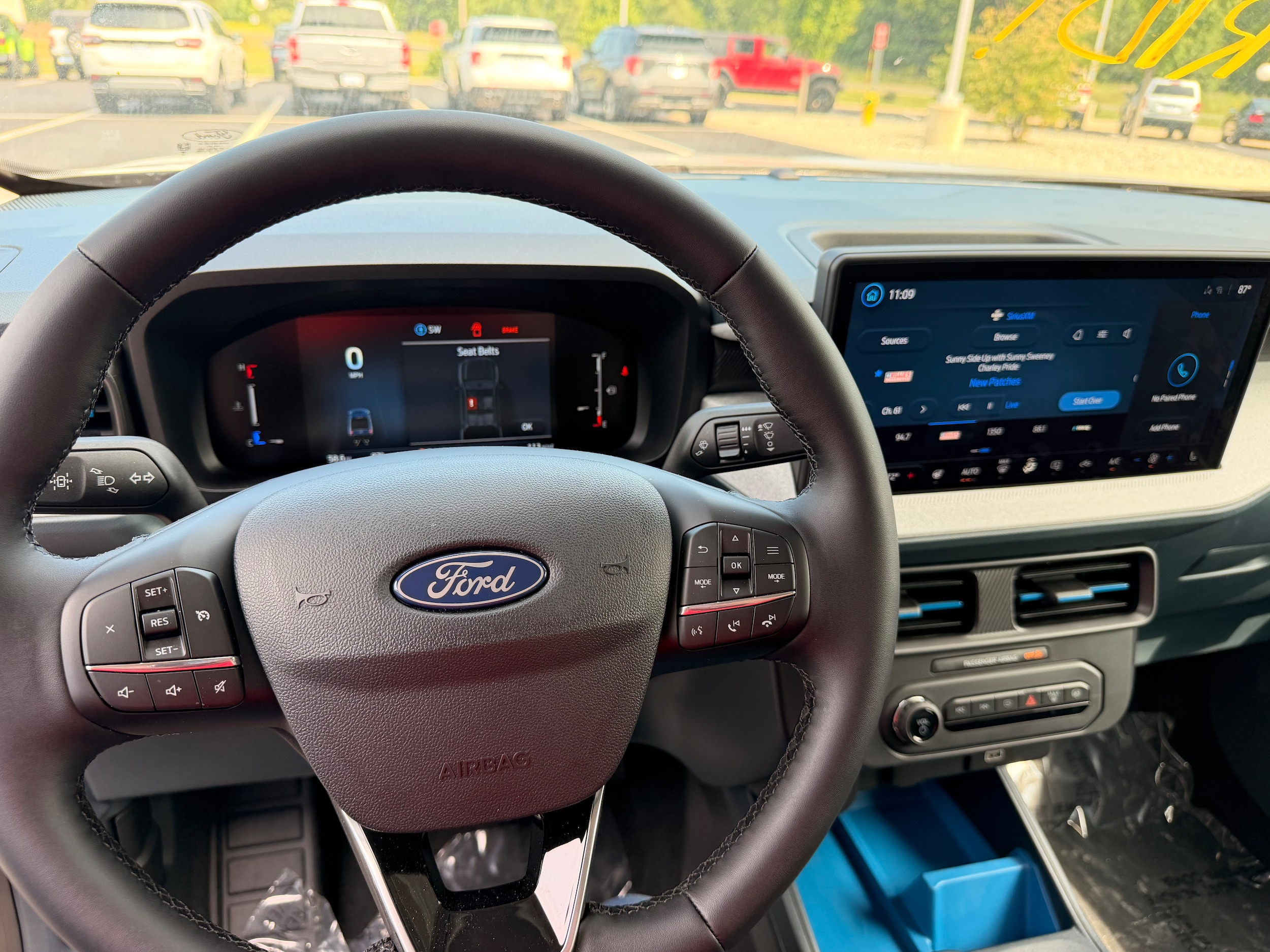 2025 Ford Maverick XLT - Photo 11