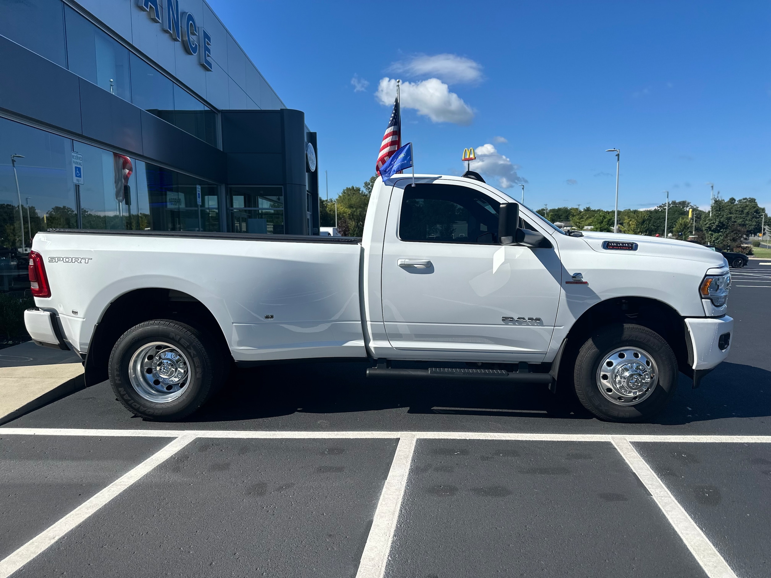 2022 Ram 3500 Big Horn photo 4