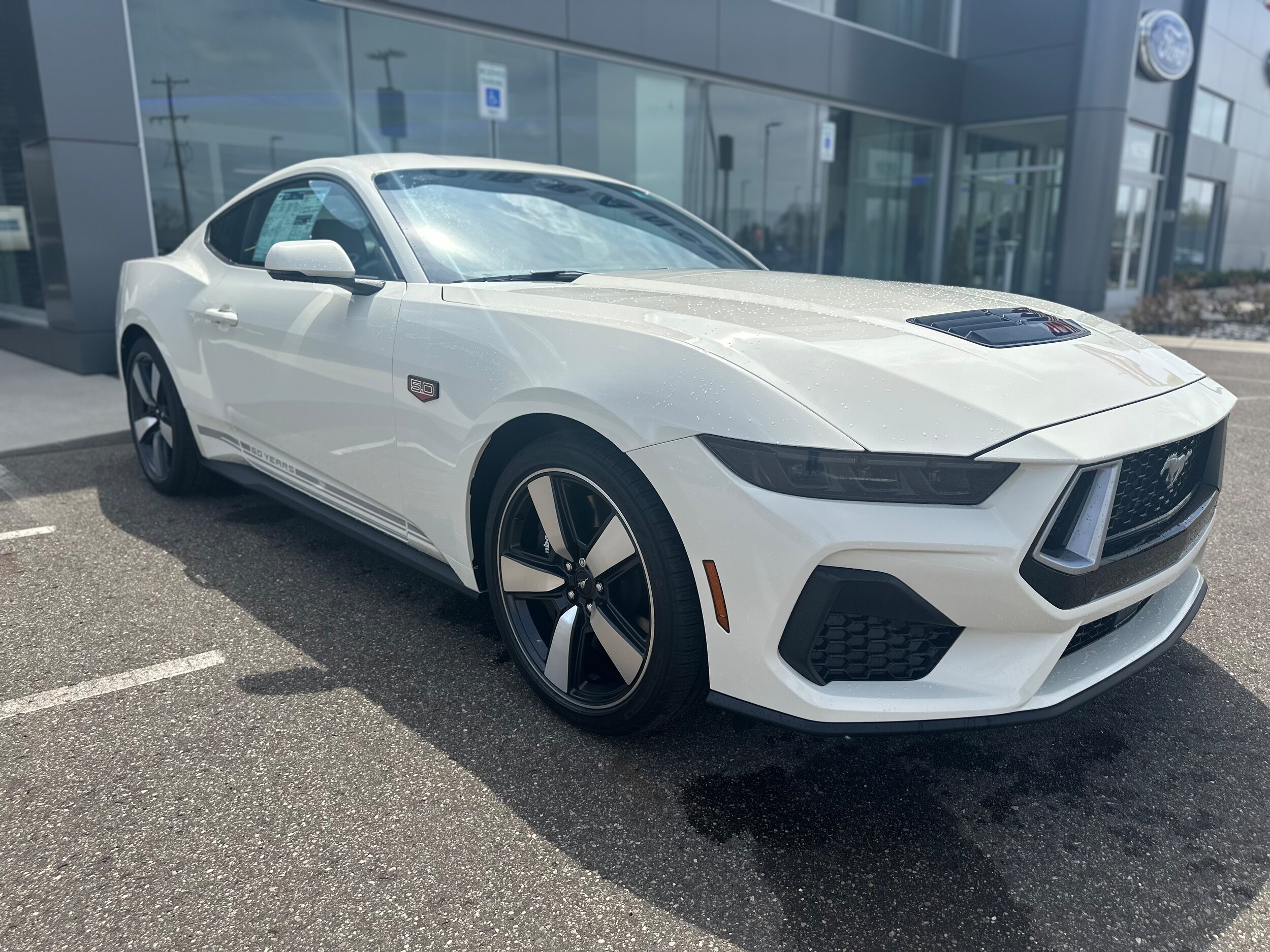 2025 Ford Mustang GT Premium photo 2