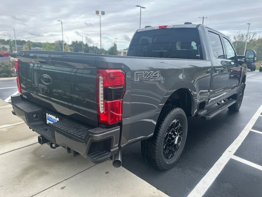 New 2026 Ford Super Duty F-350 Lariat TRUCK