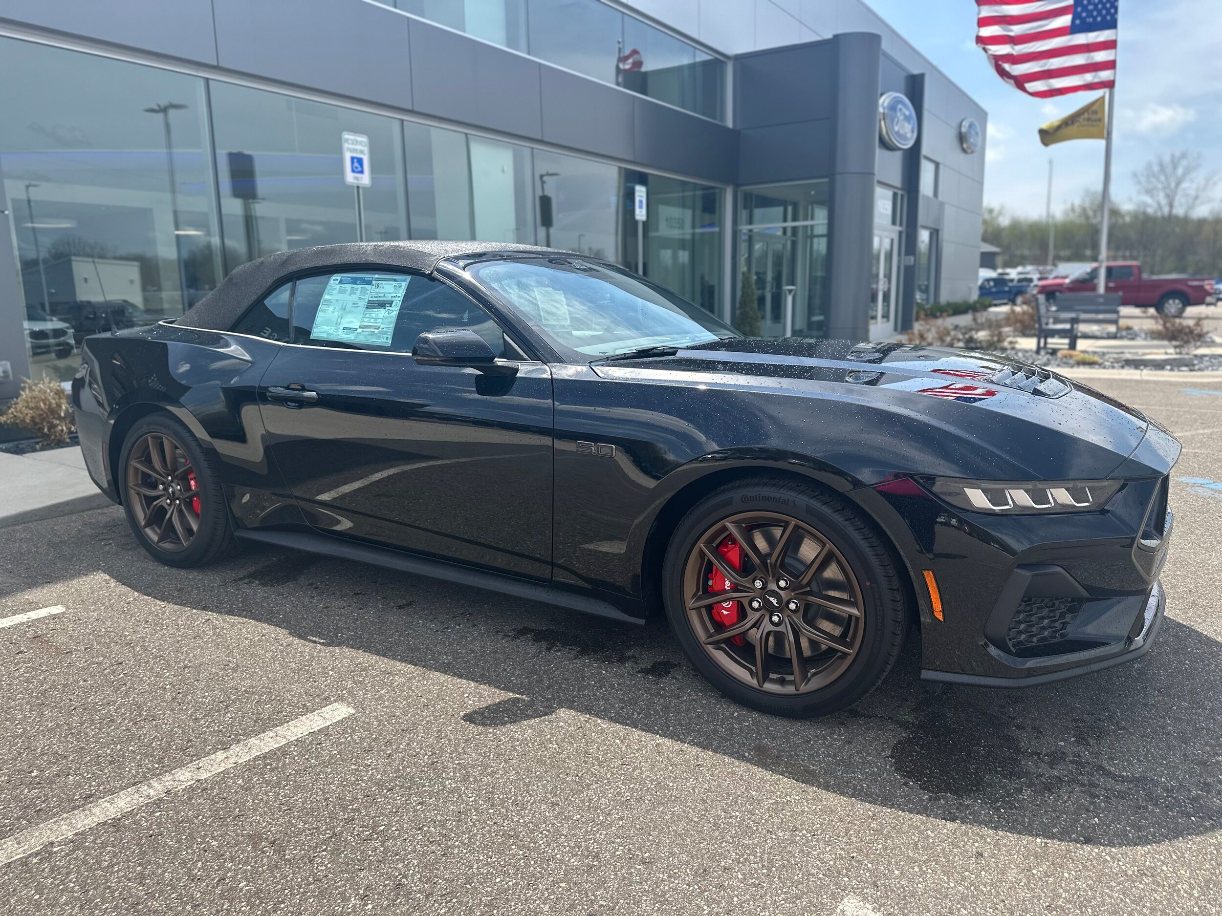 2025 Ford Mustang GT Premium Convertible photo 3