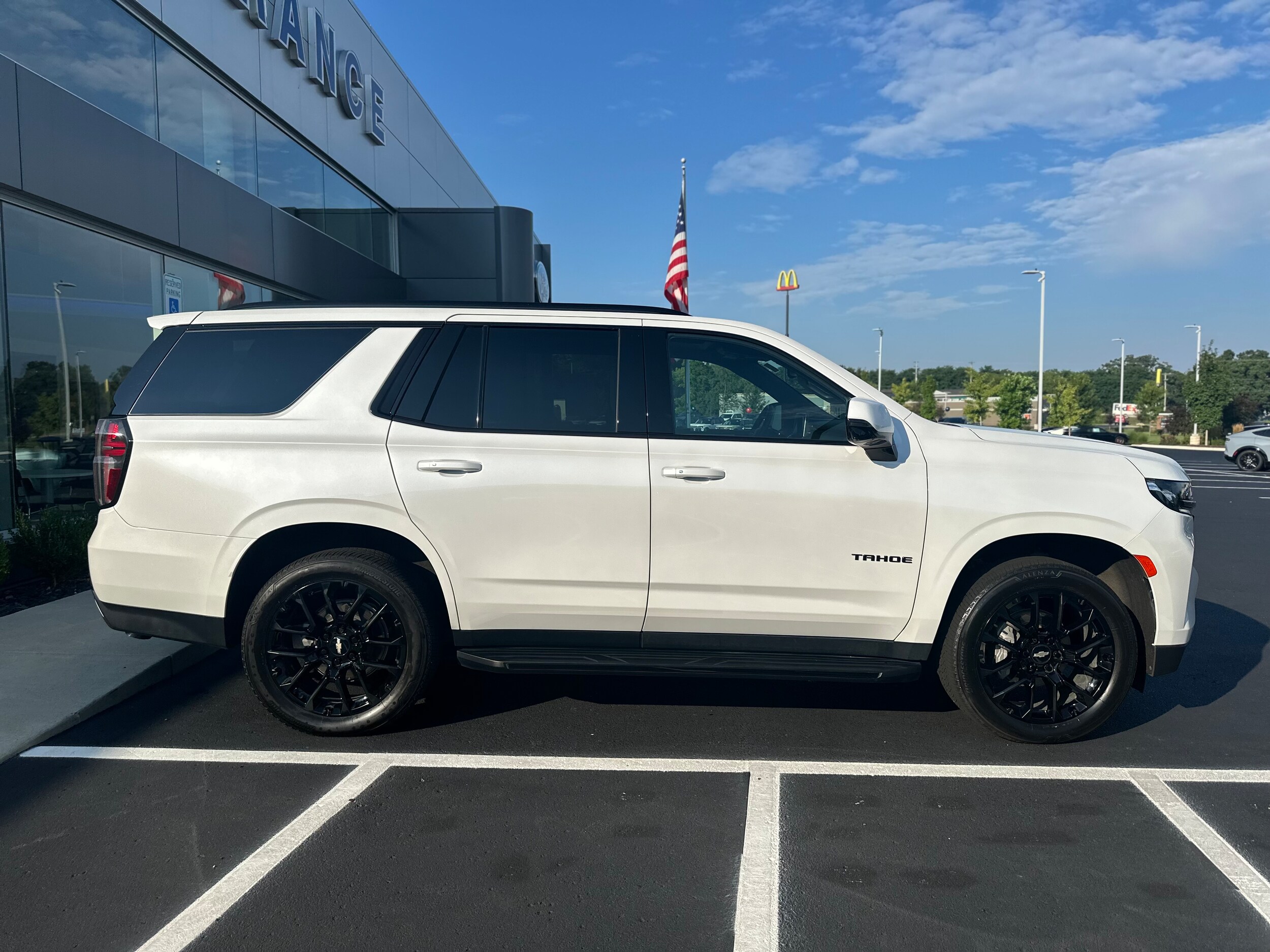 2023 Chevrolet Tahoe RST photo 4