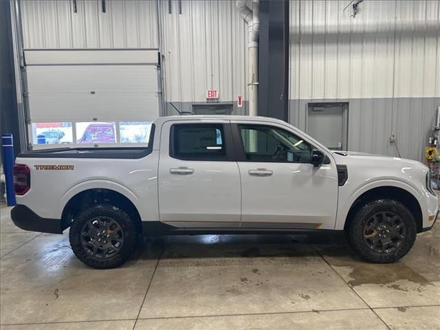 2025 Ford Maverick Tremor - Photo 2