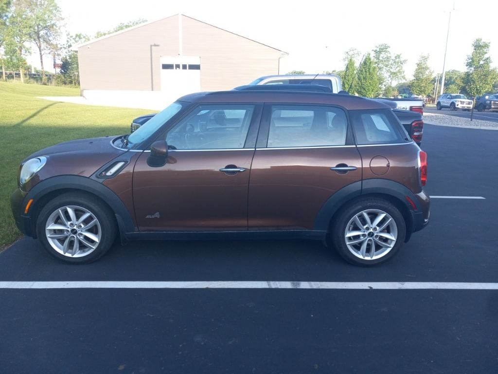 Used 2014 MINI Countryman Countryman S with VIN WMWZC5C53EWM17195 for sale in Galesburg, MI
