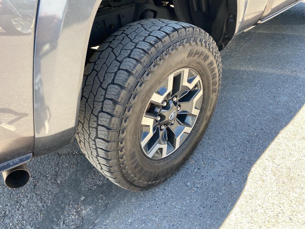 Used 2017 Toyota Tacoma TRD Sport with VIN 5TFSZ5AN6HX097326 for sale in Elko, NV